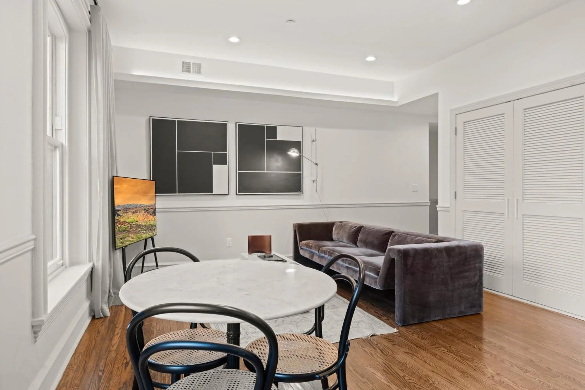 Stay Rafa At 2000 Spruce