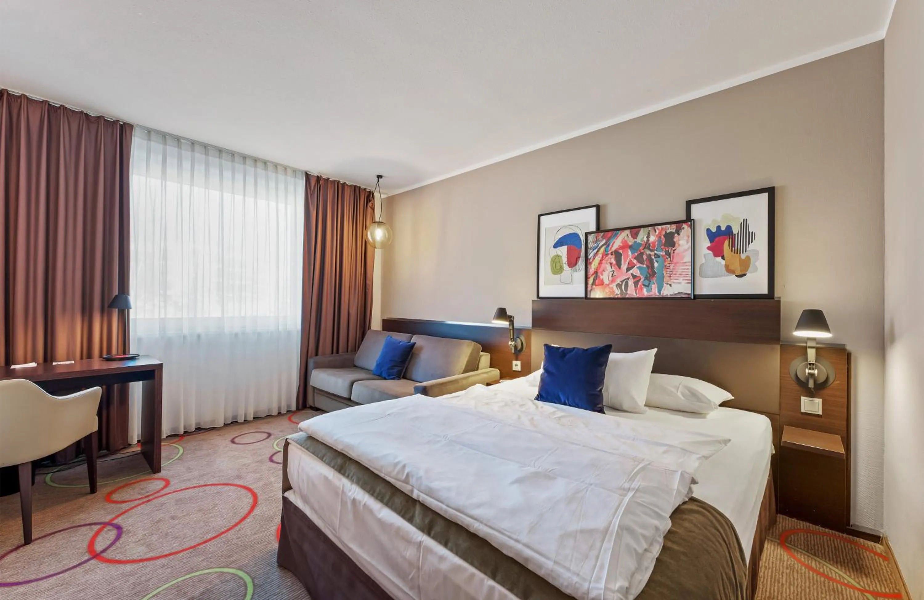 Photo of the whole room, Bed in Leonardo Hotel Hannover Medical Park