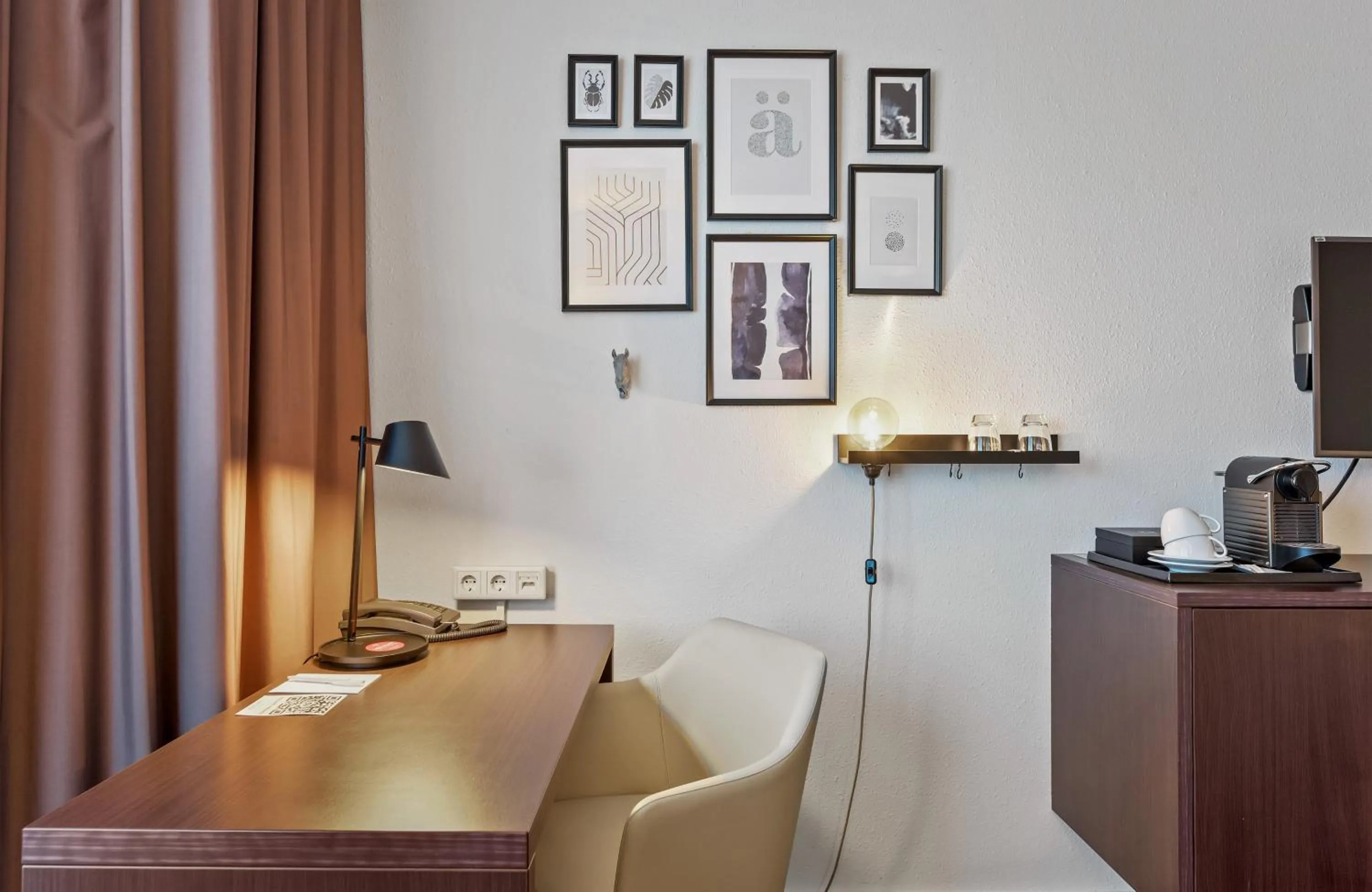 Photo of the whole room in Leonardo Hotel Hannover Medical Park