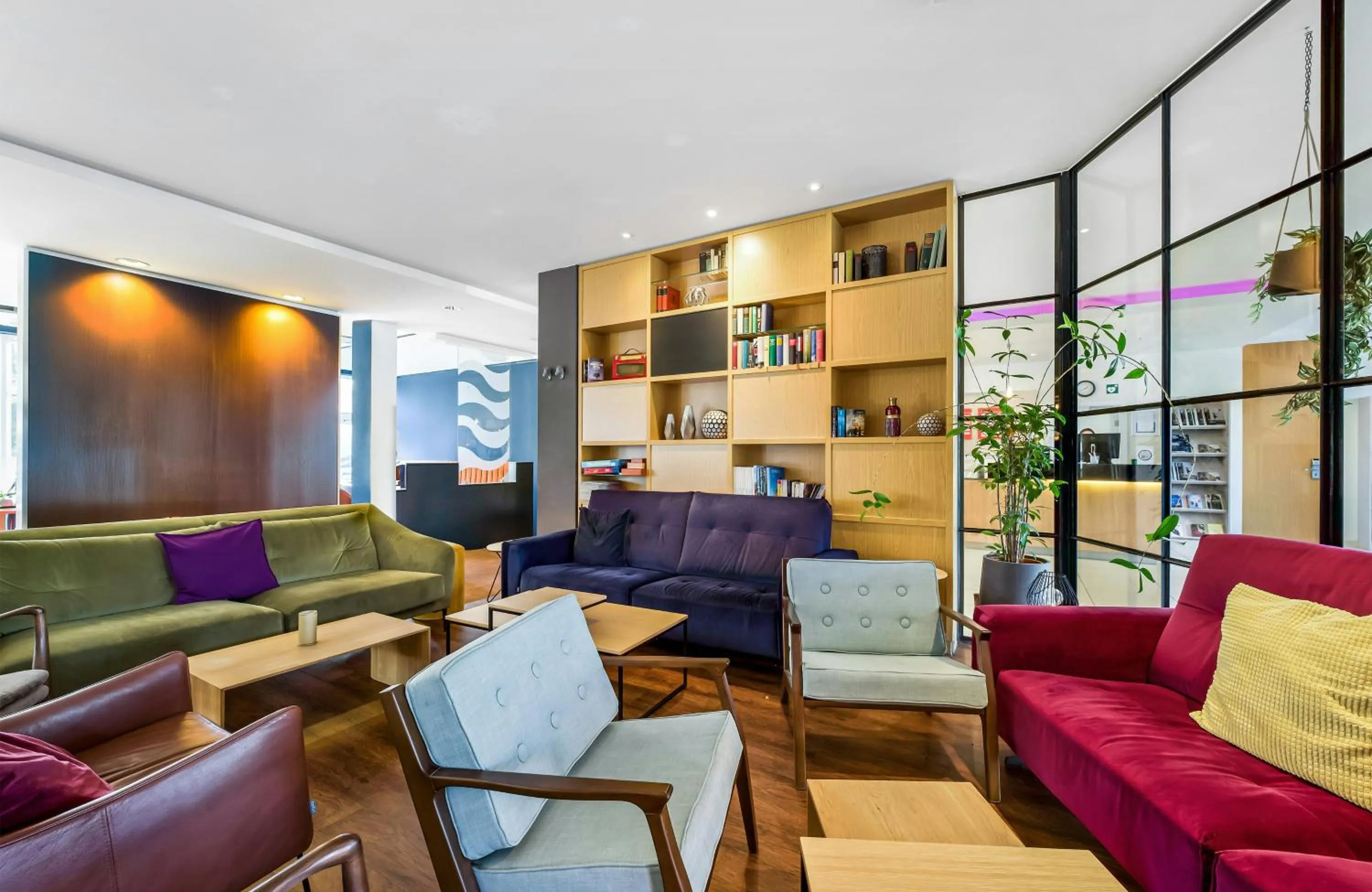 Lounge or bar in Leonardo Hotel Hannover Medical Park