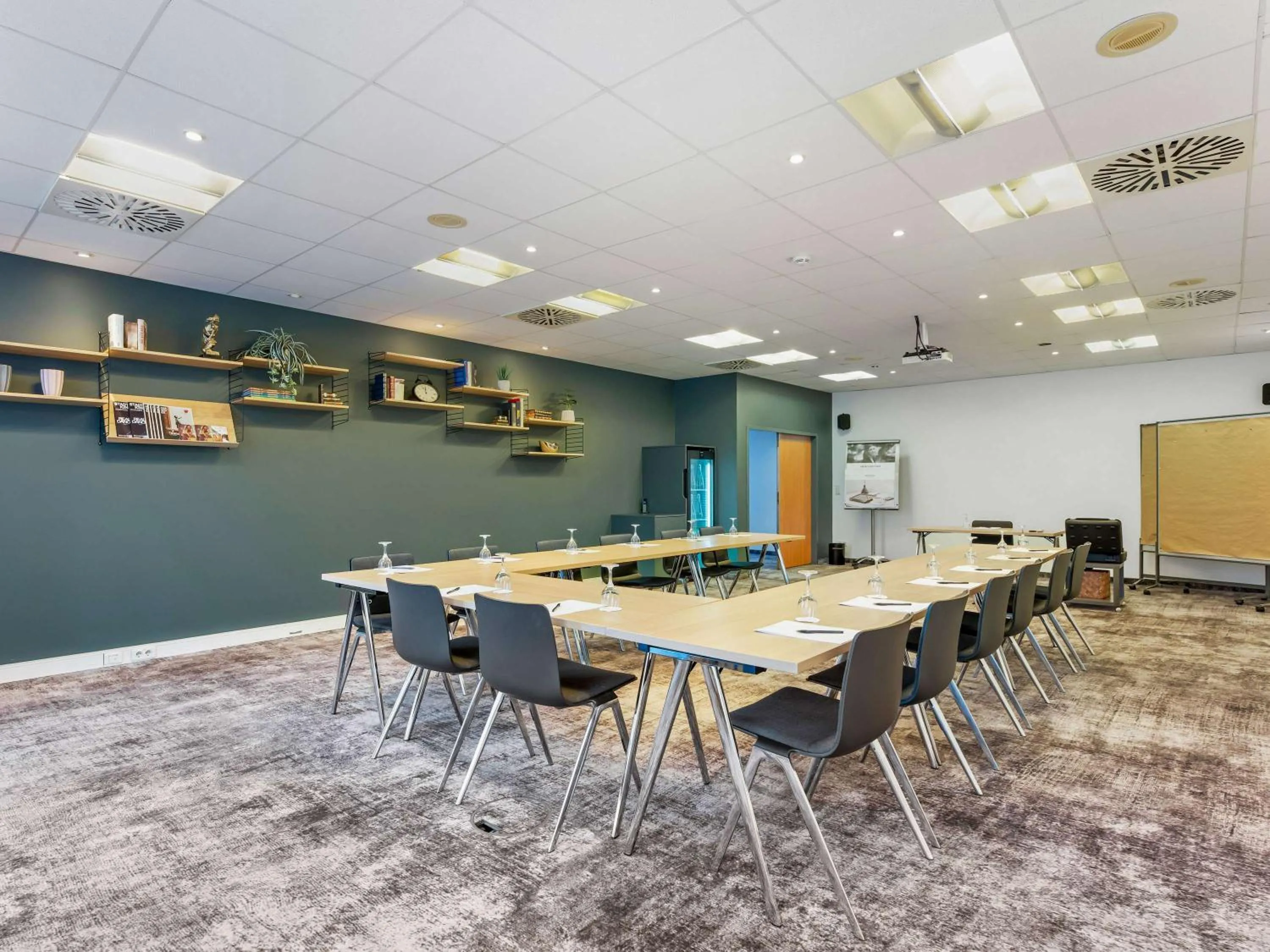 Meeting/conference room in Mercure Hotel Hannover Medical Park