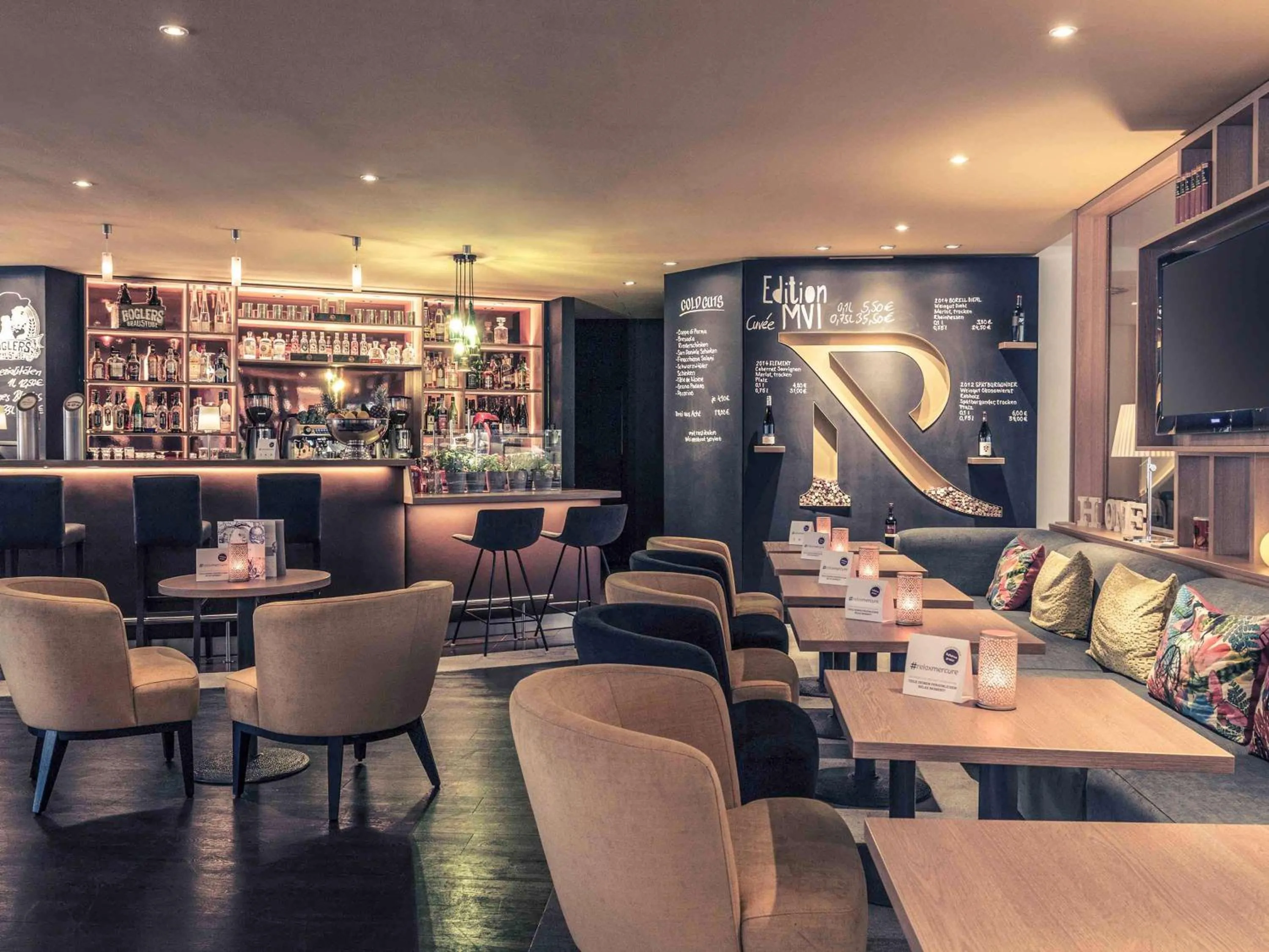 Lounge or bar in Mercure Hotel Hannover Medical Park