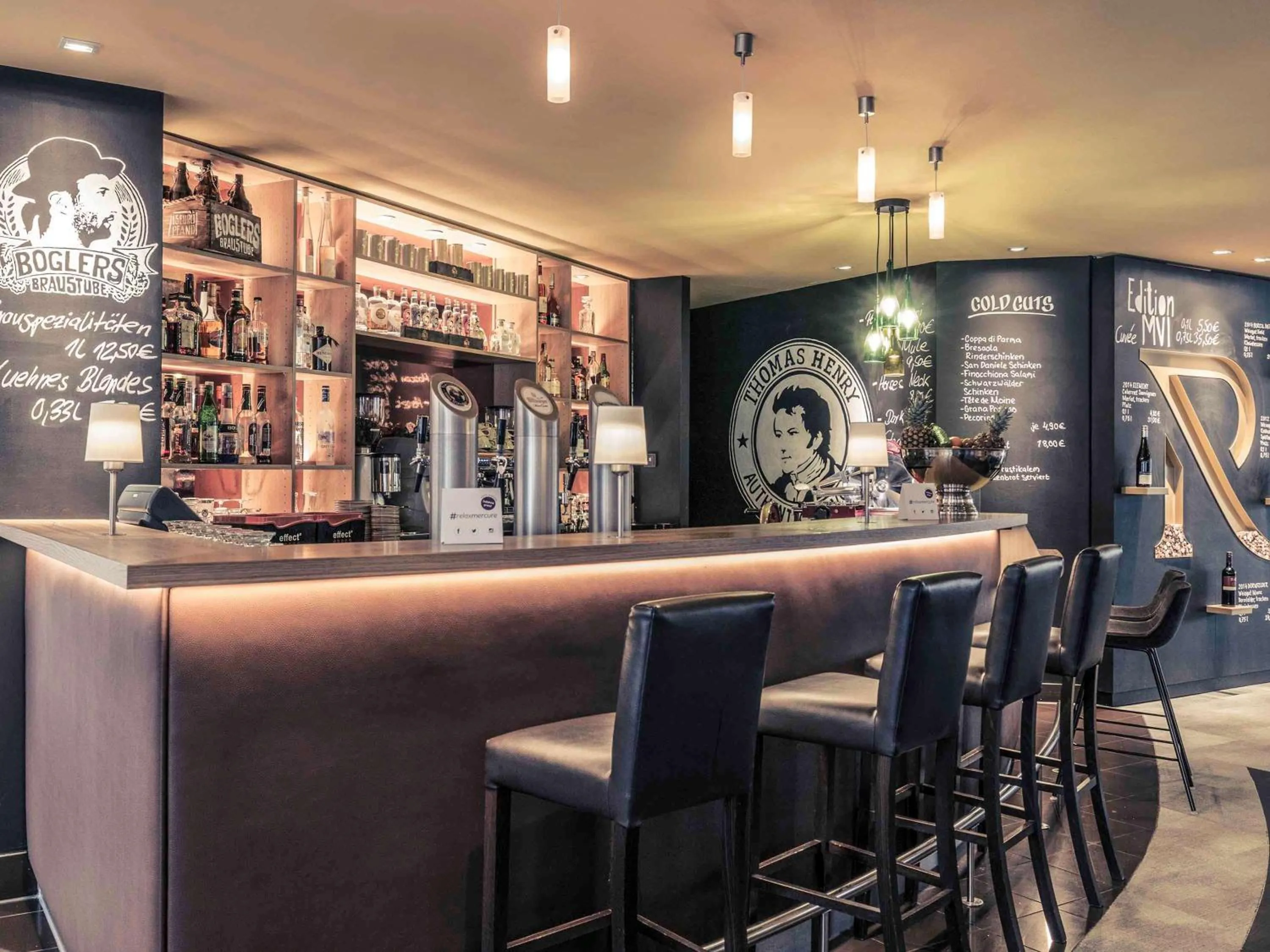 Lounge or bar in Mercure Hotel Hannover Medical Park