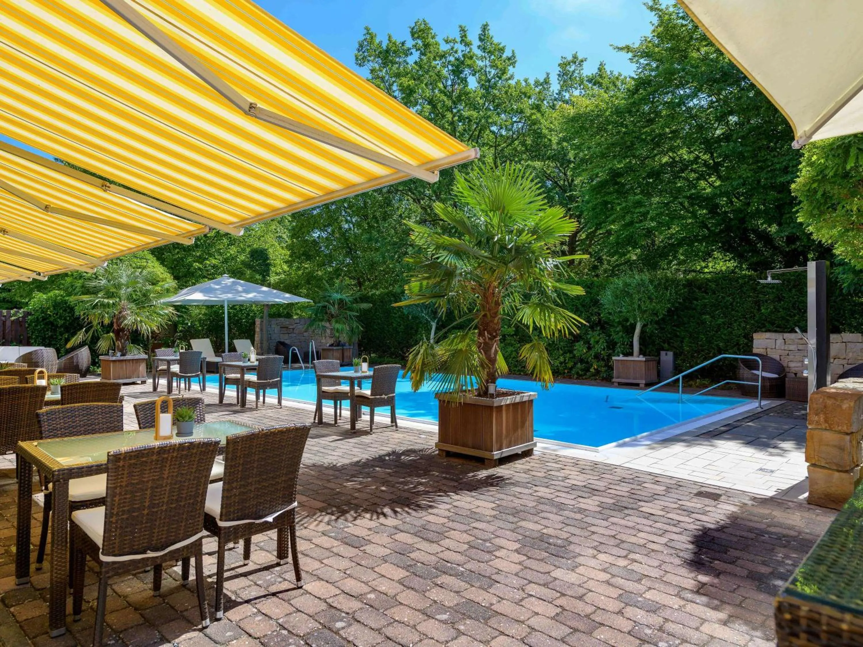 Pool view in Mercure Hotel Hannover Medical Park