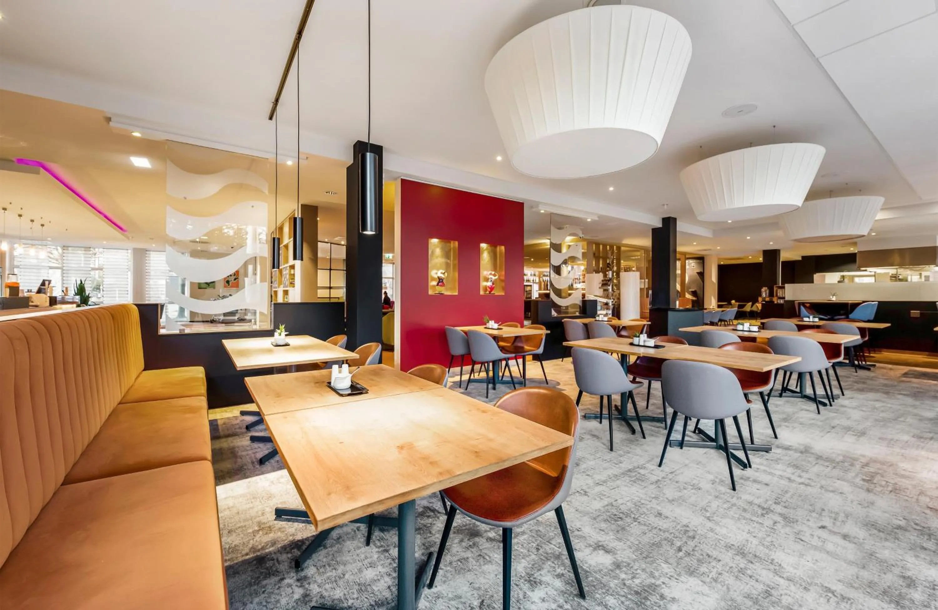 Restaurant/places to eat in Leonardo Hotel Hannover Medical Park