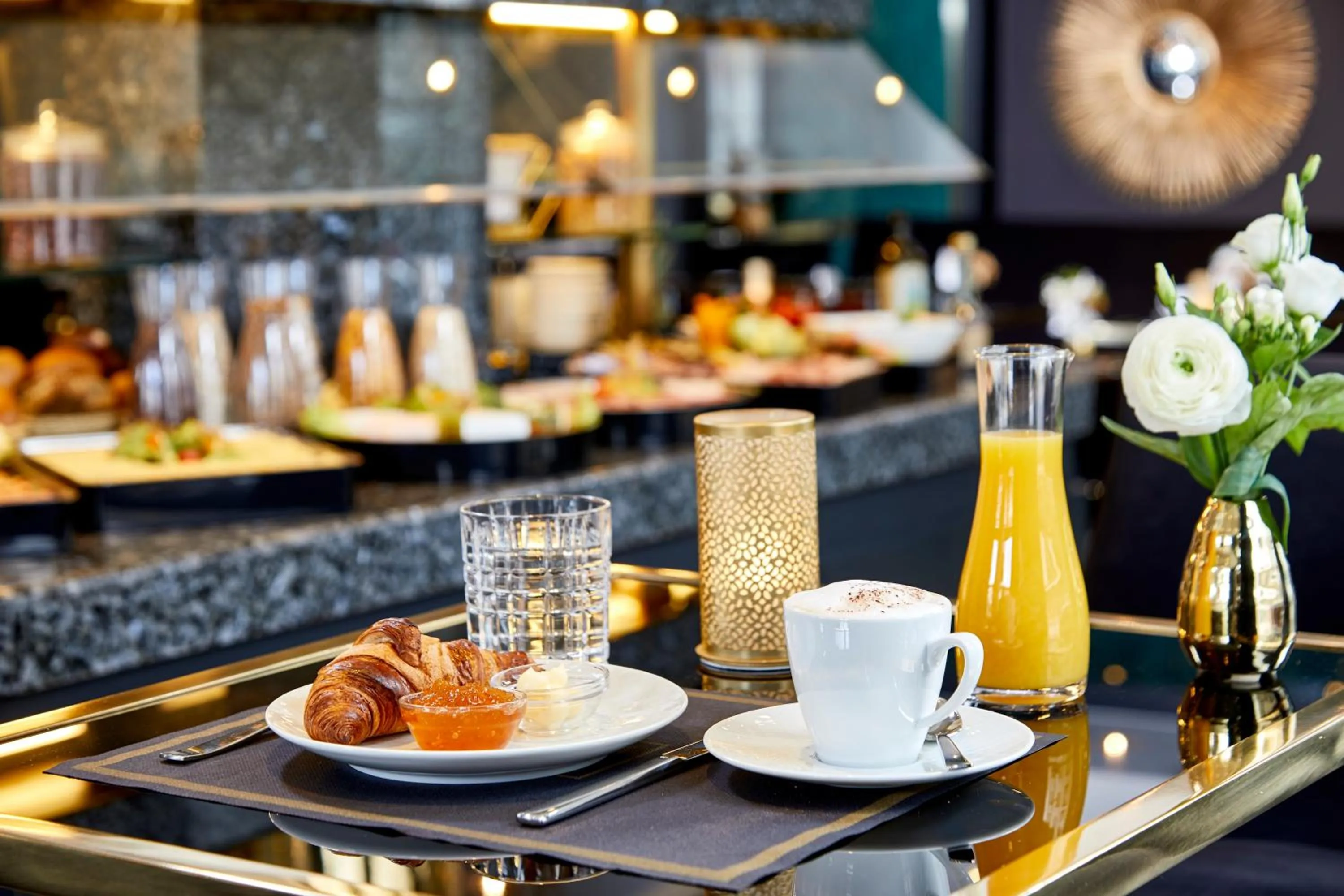 Buffet breakfast in Das Carls Hotel