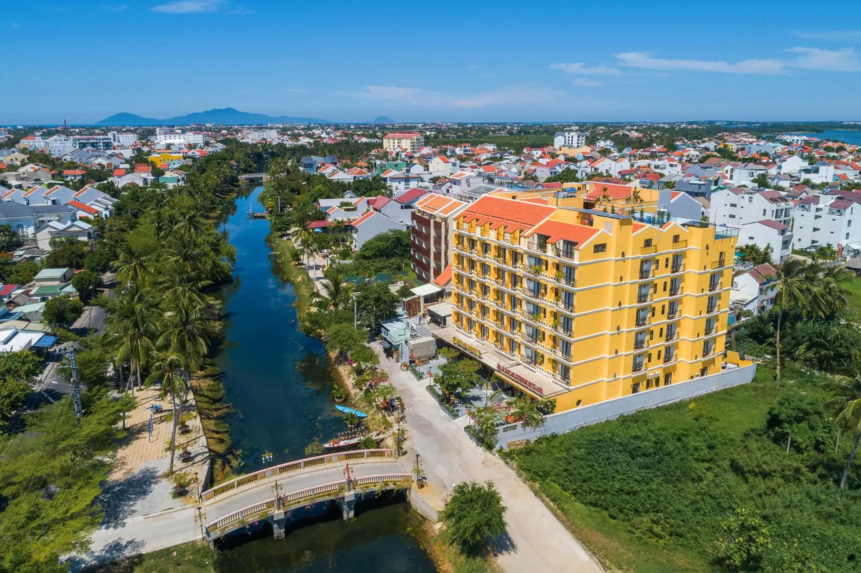 Property building in Soluna D'Annam - The Art of Hoi An Relaxation - formerly Hoi An Babylon Riverside Hotel Property building in Soluna D'Annam - The Art of Hoi An Relaxation - formerly Hoi An Babylon Riverside Hotel
