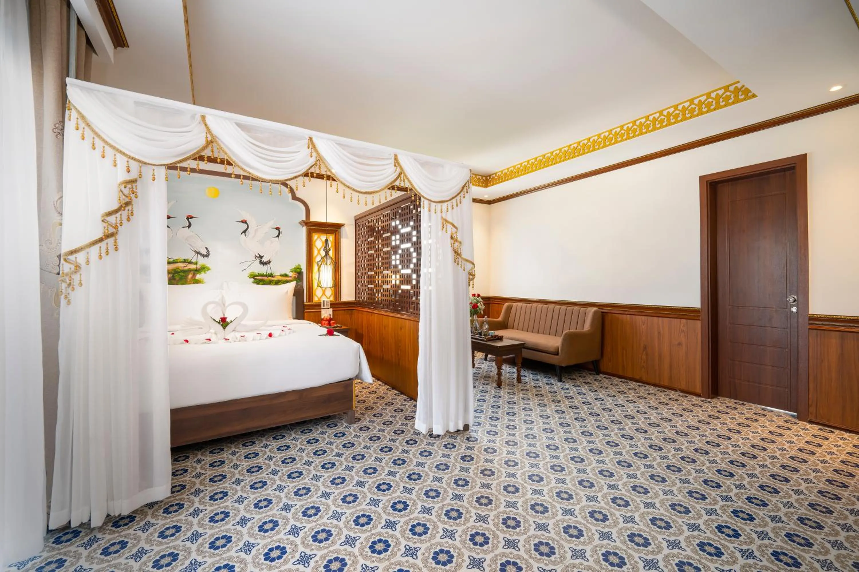 Photo of the whole room, Bed in Soluna D'Annam - The Art of Hoi An Relaxation - formerly Hoi An Babylon Riverside Hotel