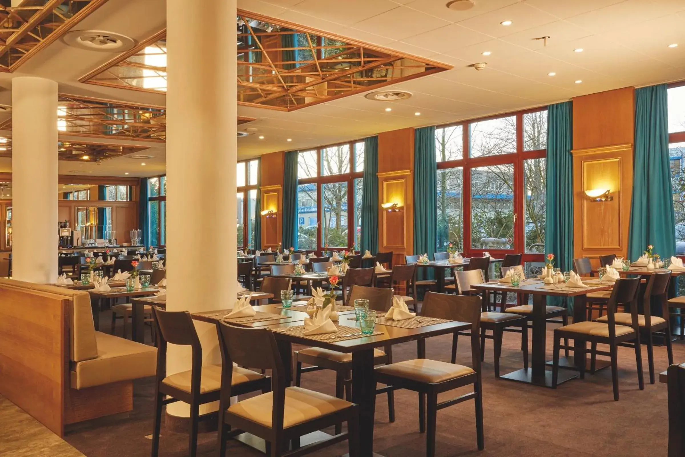 Restaurant/places to eat in H+ Hotel Hannover Restaurant/places to eat in H+ Hotel Hannover