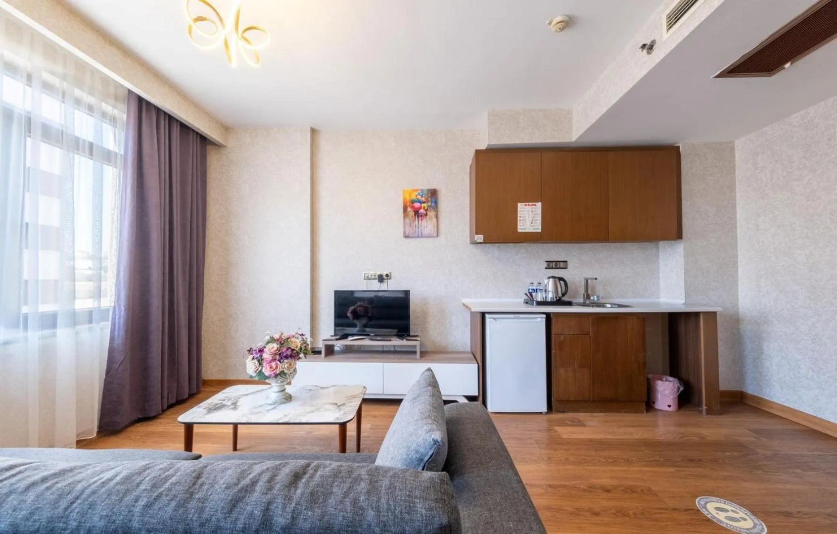 Photo of the whole room in ELİT SUİT