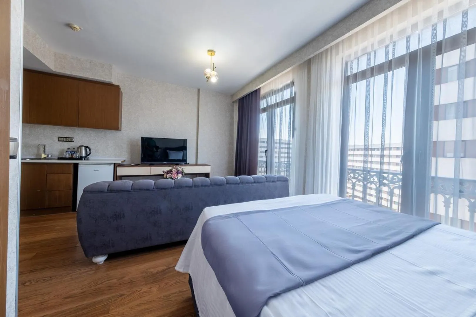 Photo of the whole room in ELİT SUİT