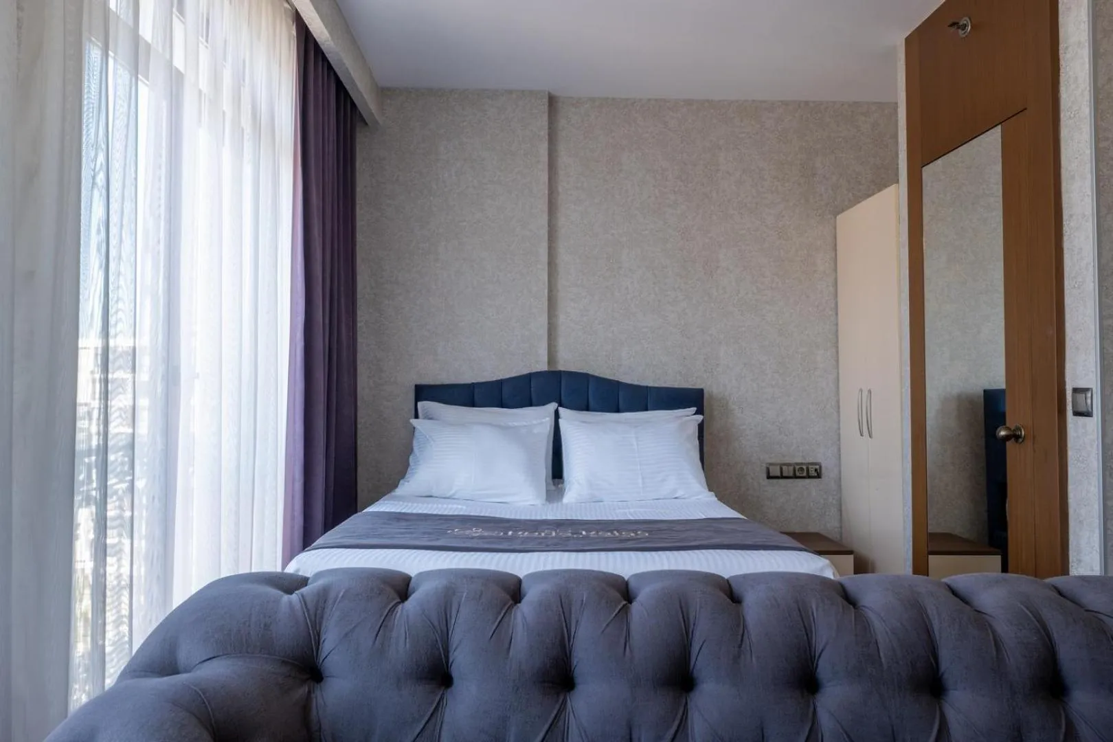 Photo of the whole room in ELİT SUİT