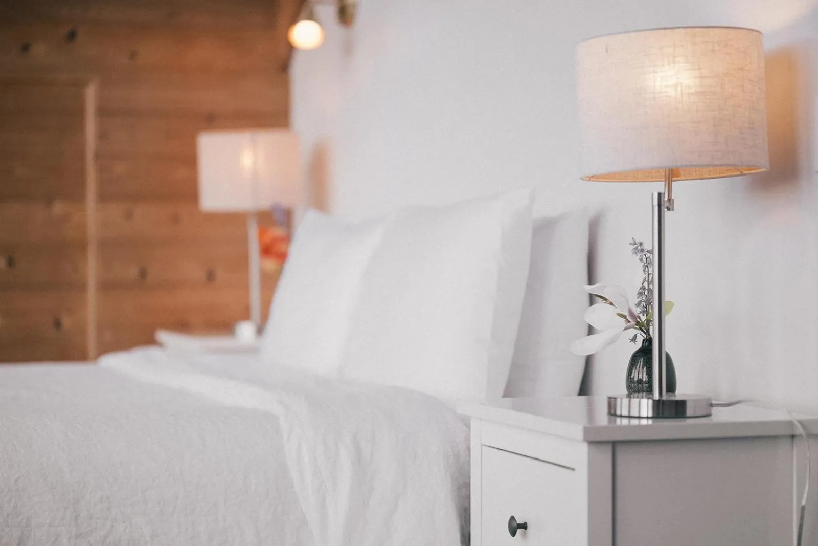 Bed in Saturn's Return