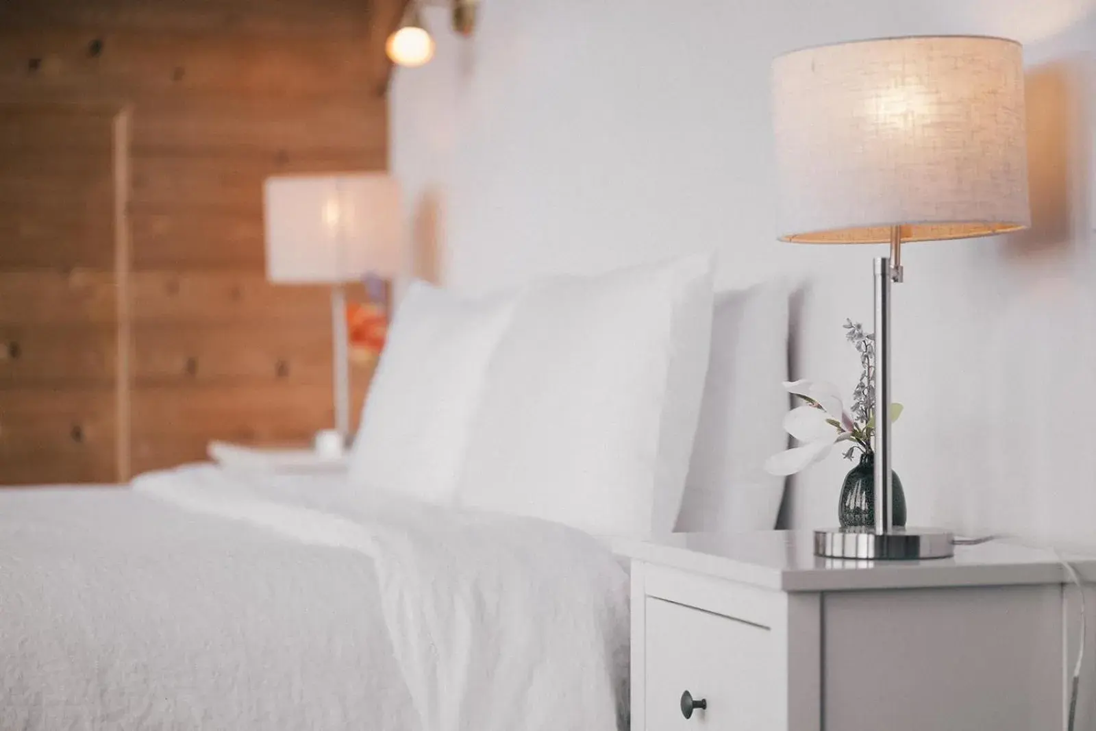 Bed in Saturn's Return Bed in Saturn's Return