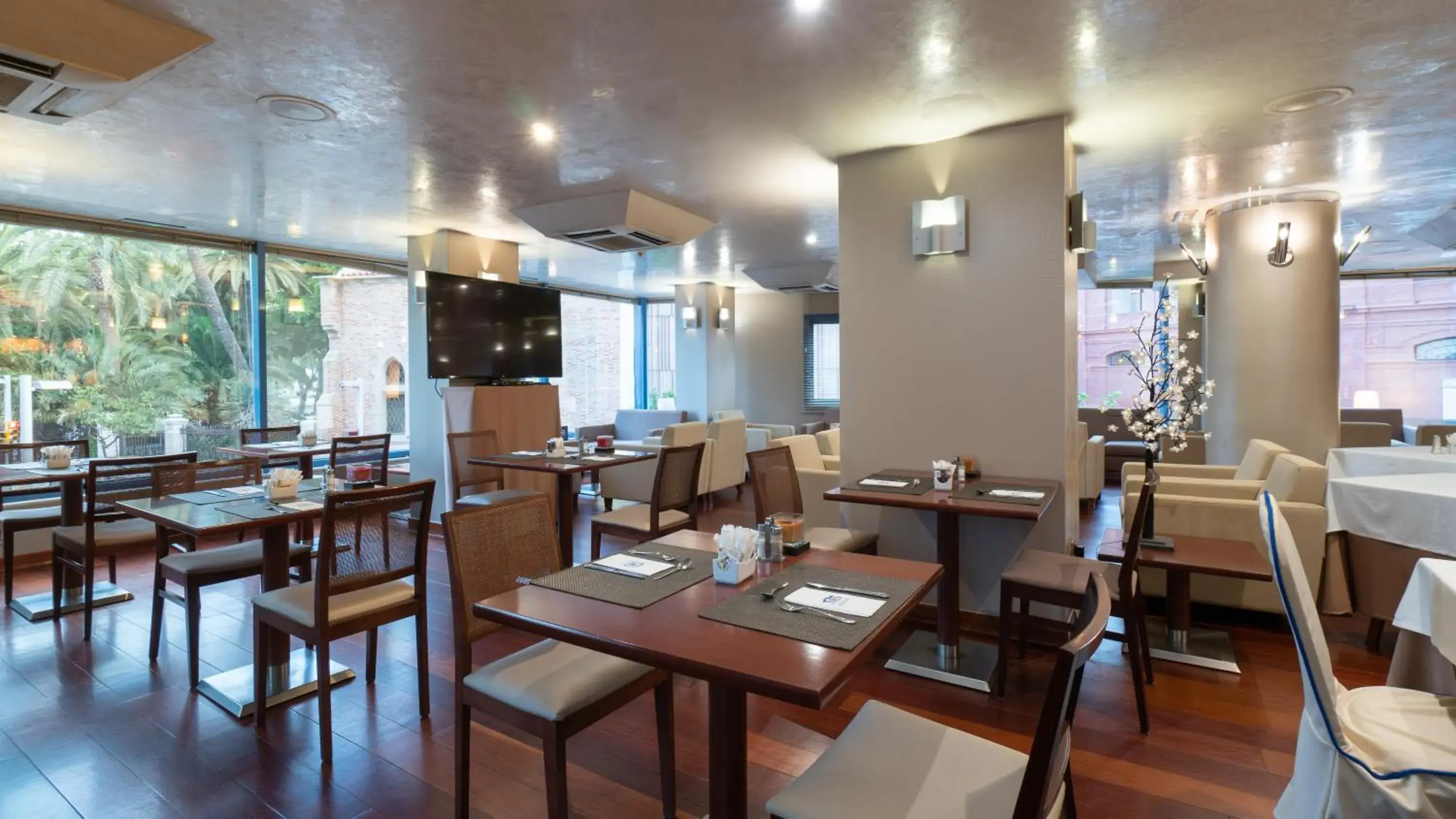 Restaurant/places to eat in Hotel MS Maestranza Málaga Centro Restaurant/places to eat in Hotel MS Maestranza Málaga Centro