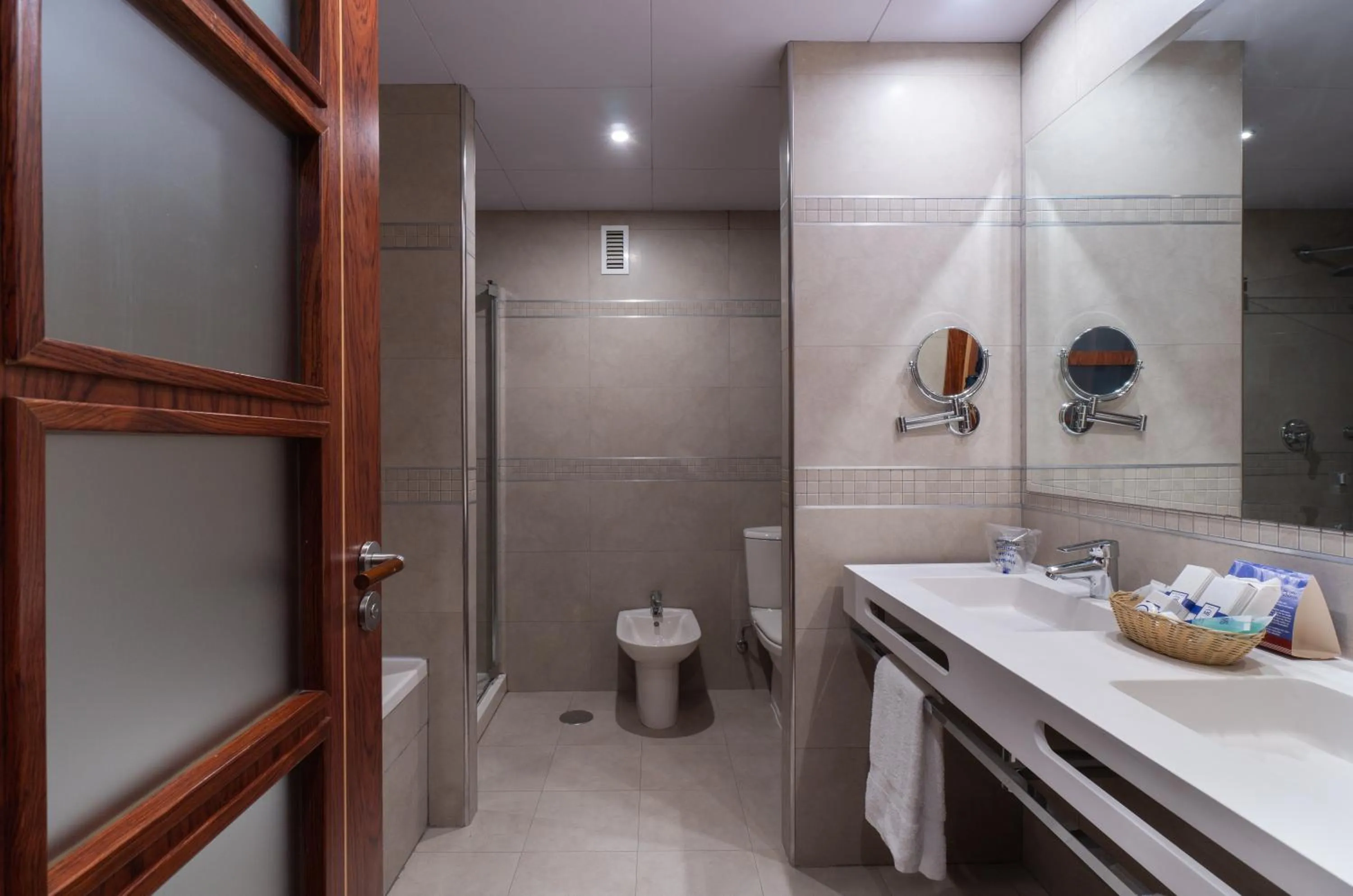 Bathroom in Hotel MS Maestranza Málaga Centro