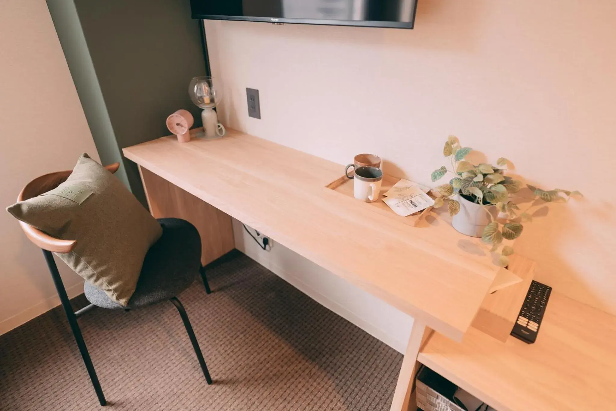 Photo of the whole room in R Hotel-The Atelier Shinsaibashi East Photo of the whole room in R Hotel-The Atelier Shinsaibashi East