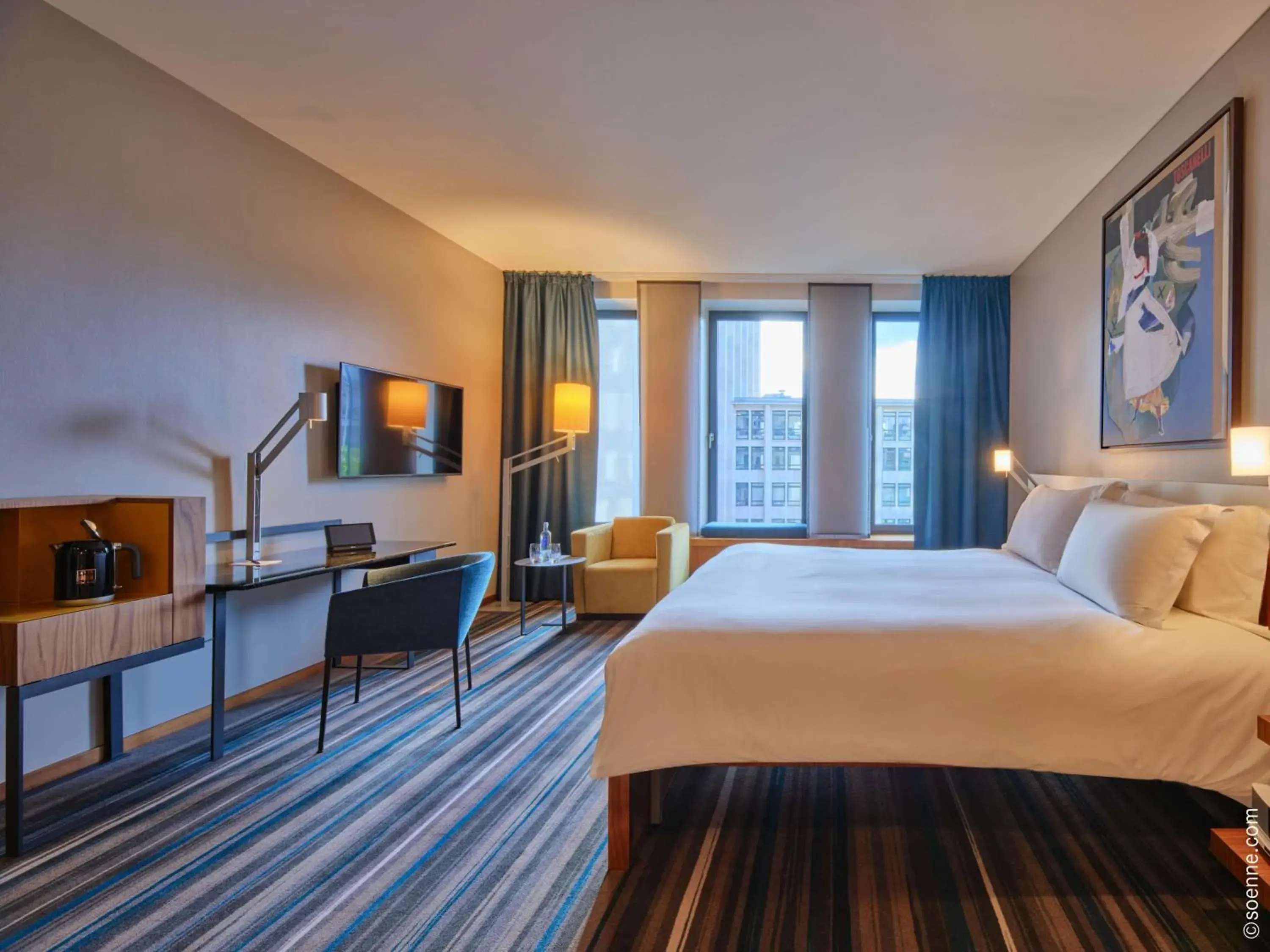 Bedroom, Bed in Dorint Kurfürstendamm Berlin Bedroom, Bed in Dorint Kurfürstendamm Berlin