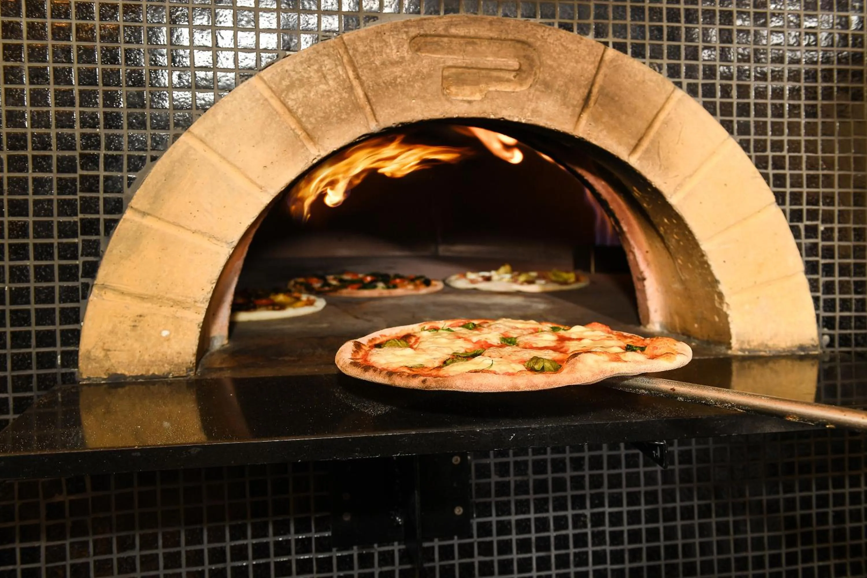 Restaurant/places to eat in Hotel Königshof