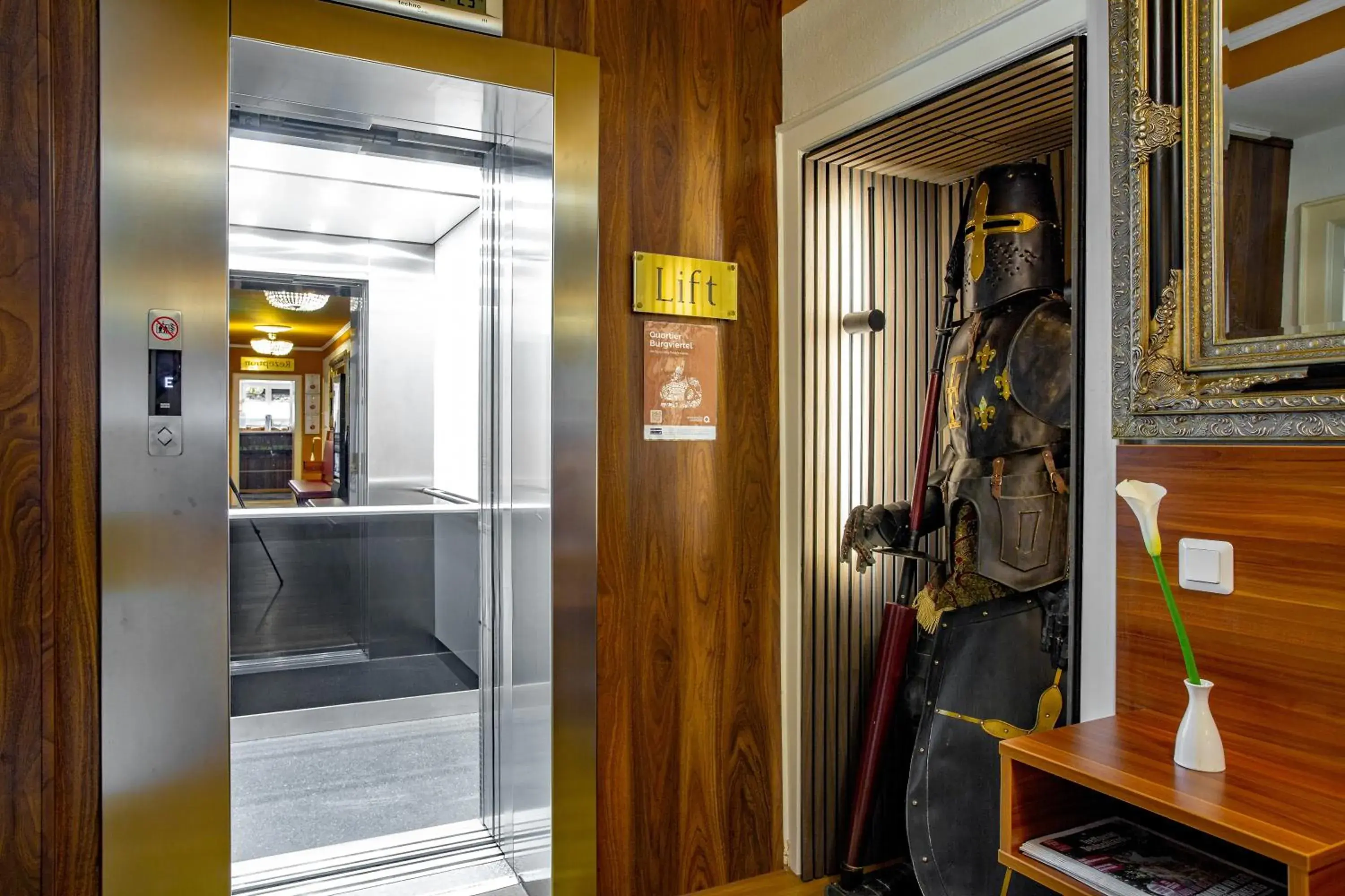 Facade/entrance in TIPTOP Hotel Burgschmiet Garni Facade/entrance in TIPTOP Hotel Burgschmiet Garni