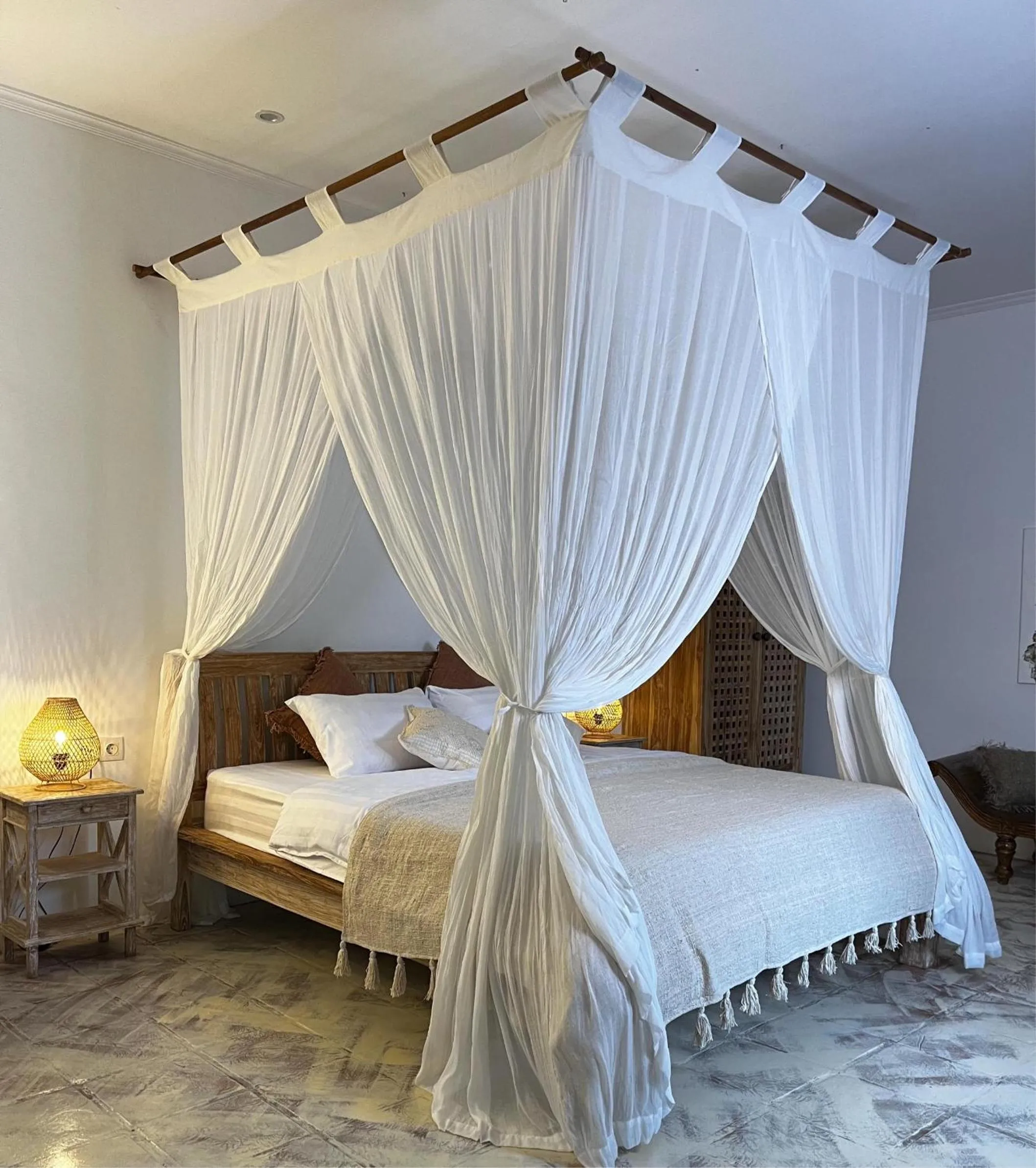 Bed in Villa Neshama