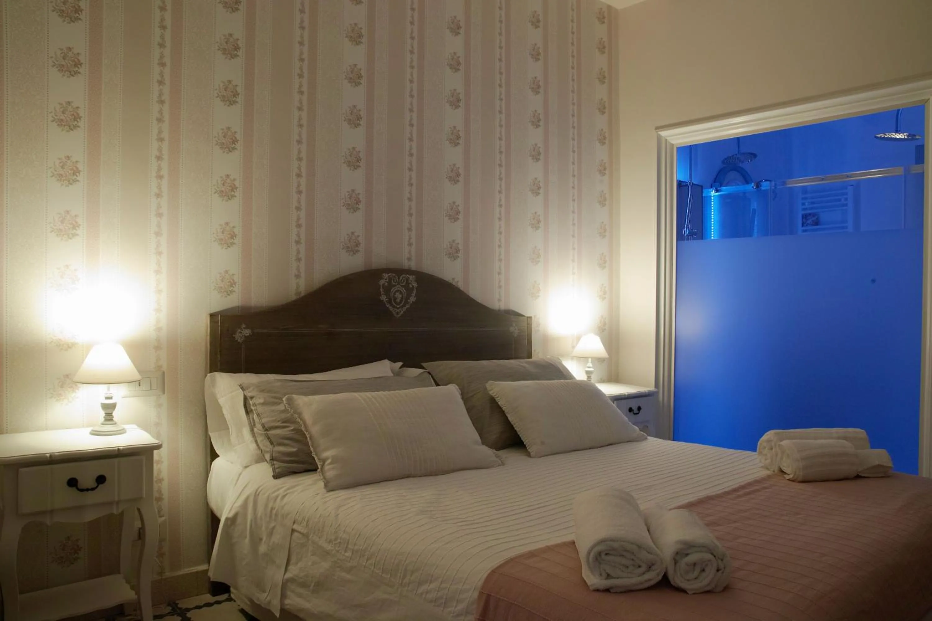 Superior Triple Room - single occupancy in PALAZZO ALESSANDRINI GUEST HOUSE