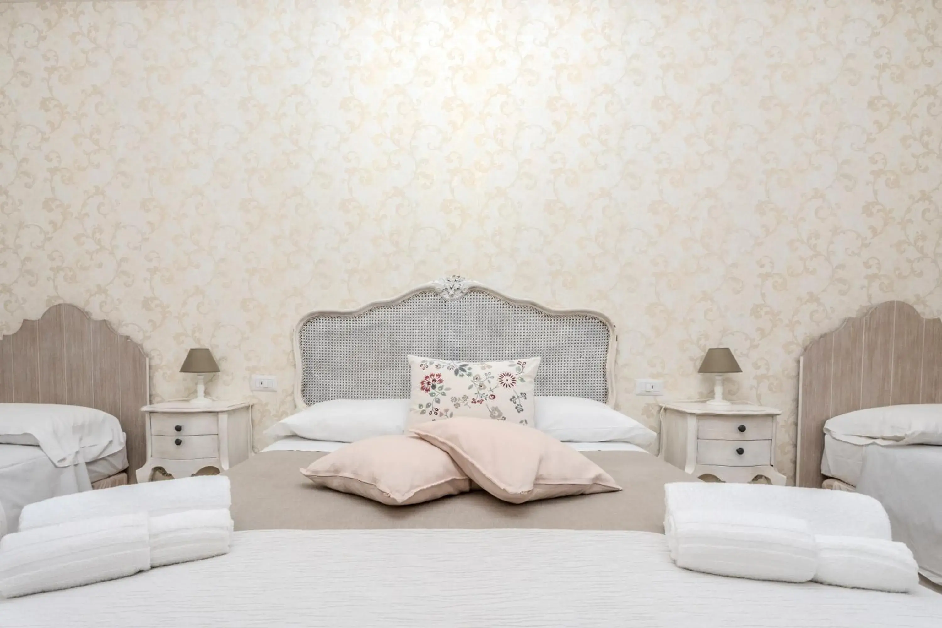 PALAZZO ALESSANDRINI GUEST HOUSE PALAZZO ALESSANDRINI GUEST HOUSE