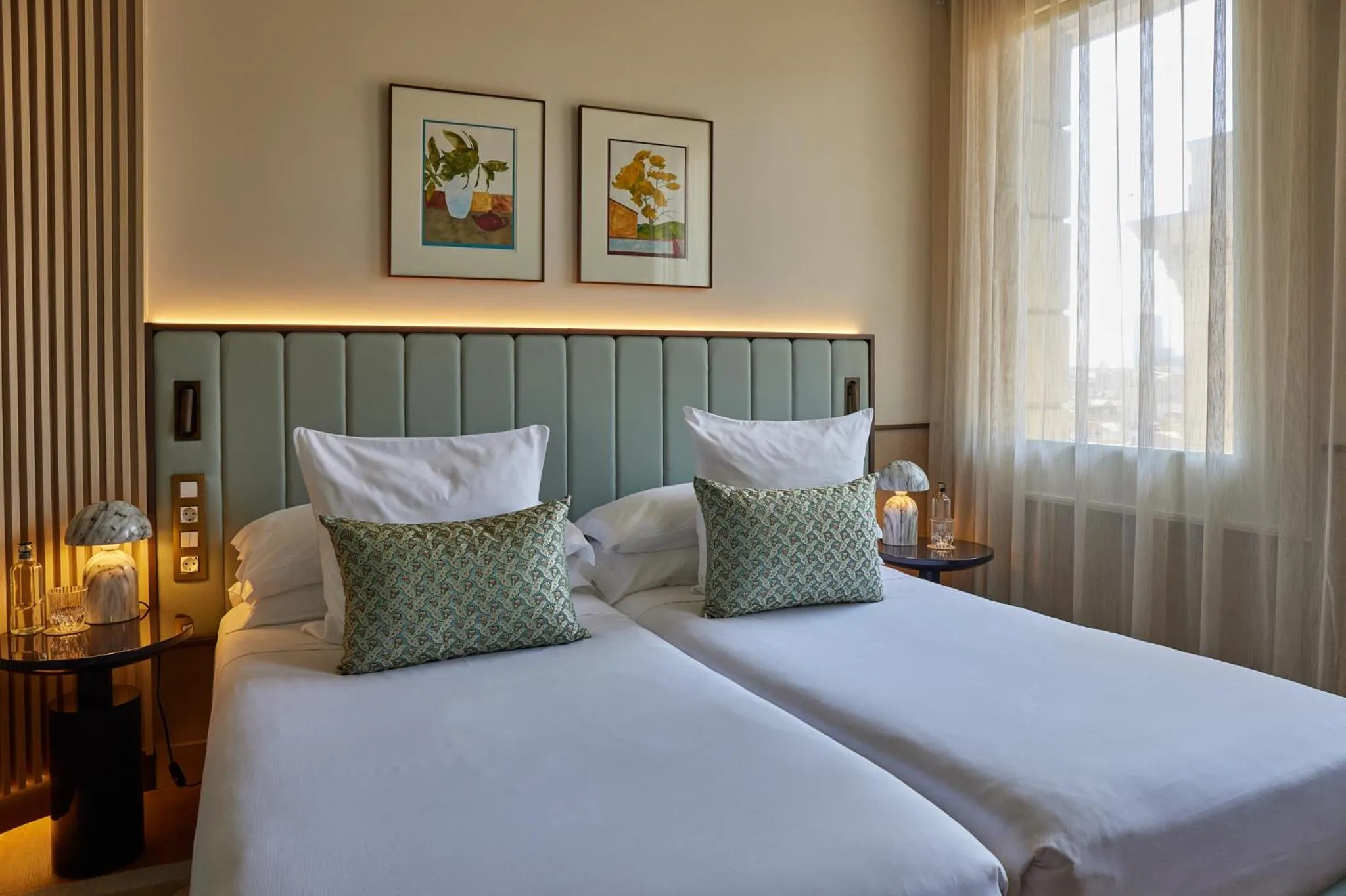 Bed in Grand Hotel Central, Small Luxury Hotels