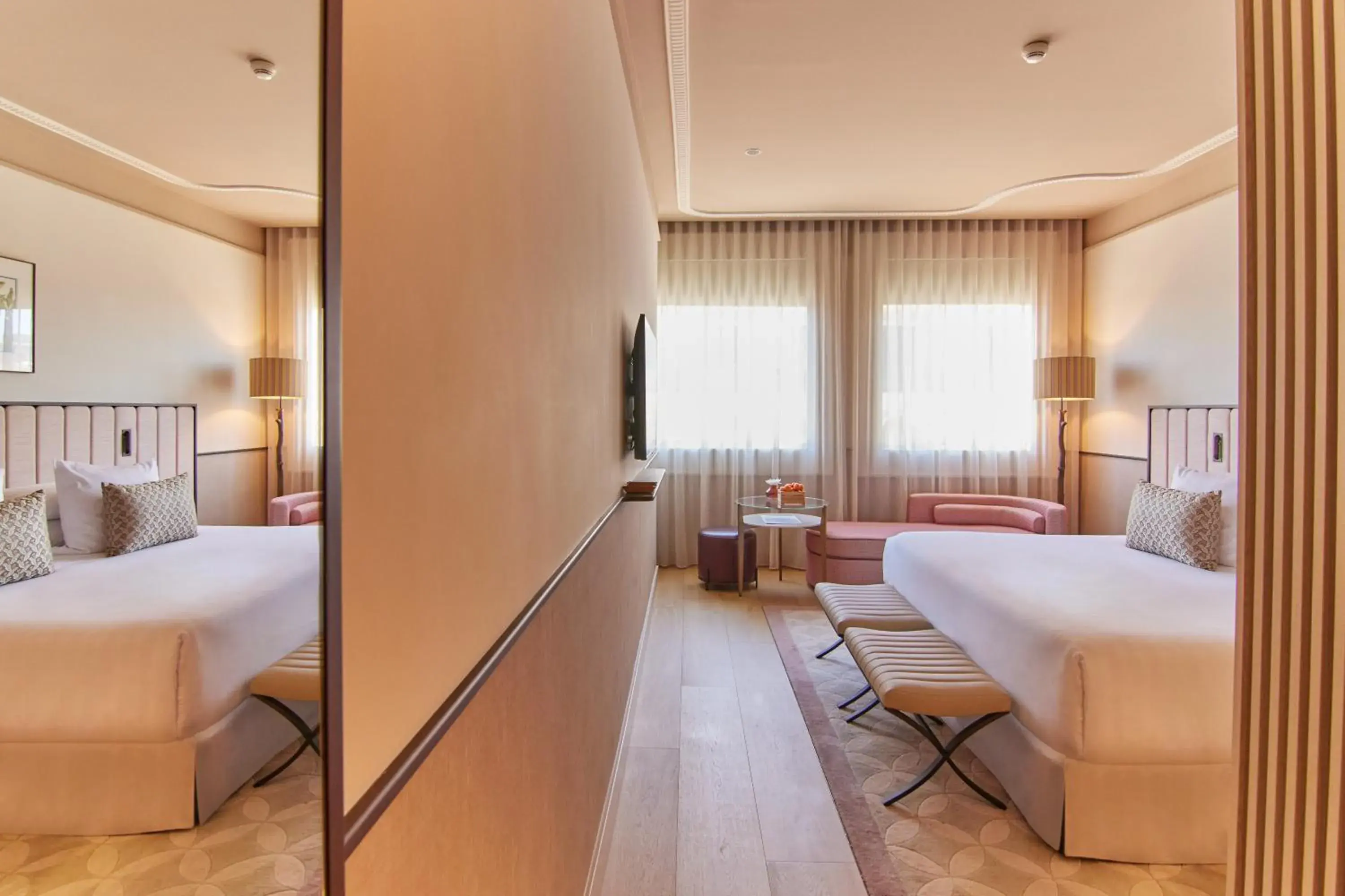 Deluxe King Room in Grand Hotel Central, Small Luxury Hotels Deluxe King Room in Grand Hotel Central, Small Luxury Hotels