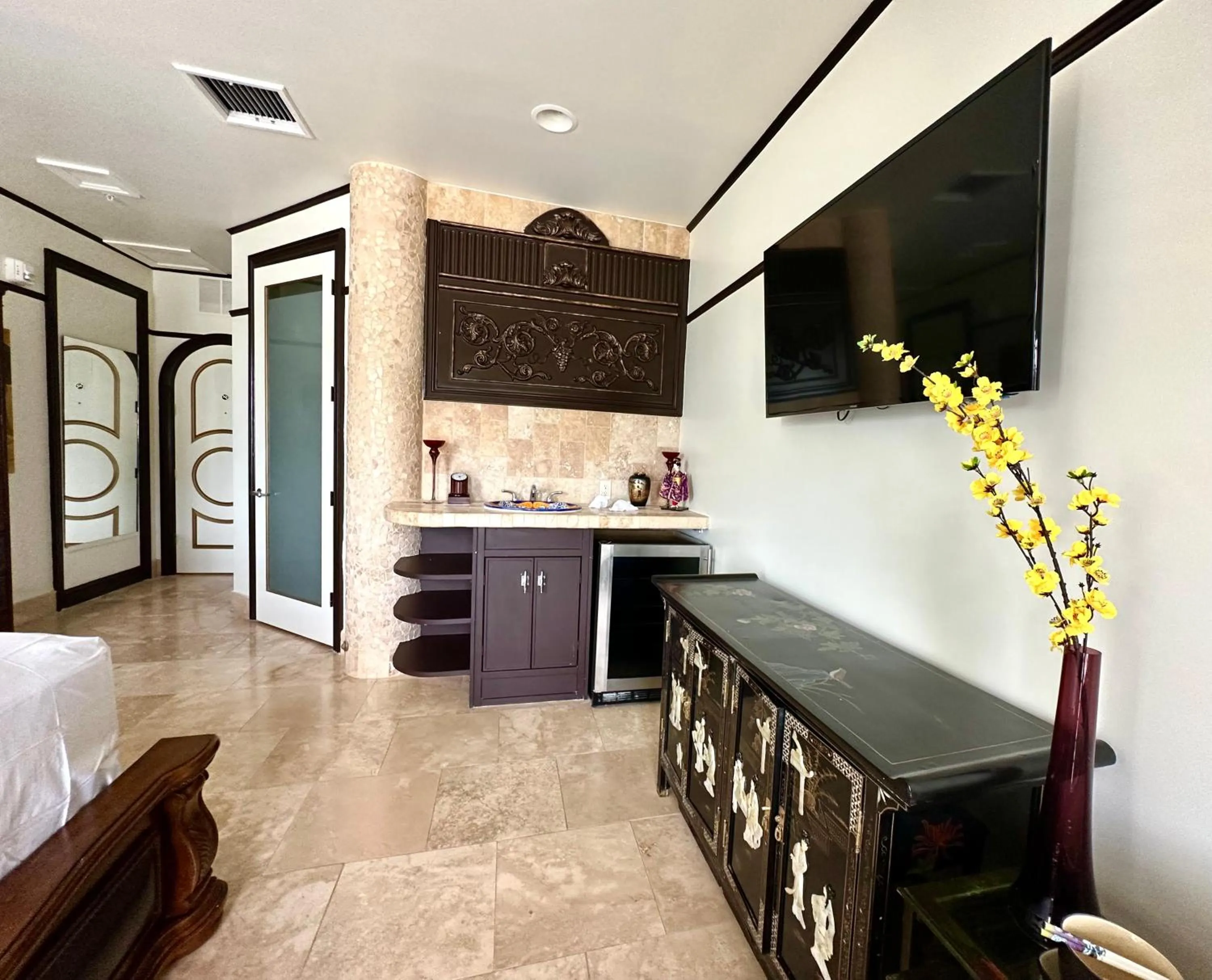 Bed in Bliss By The Sea