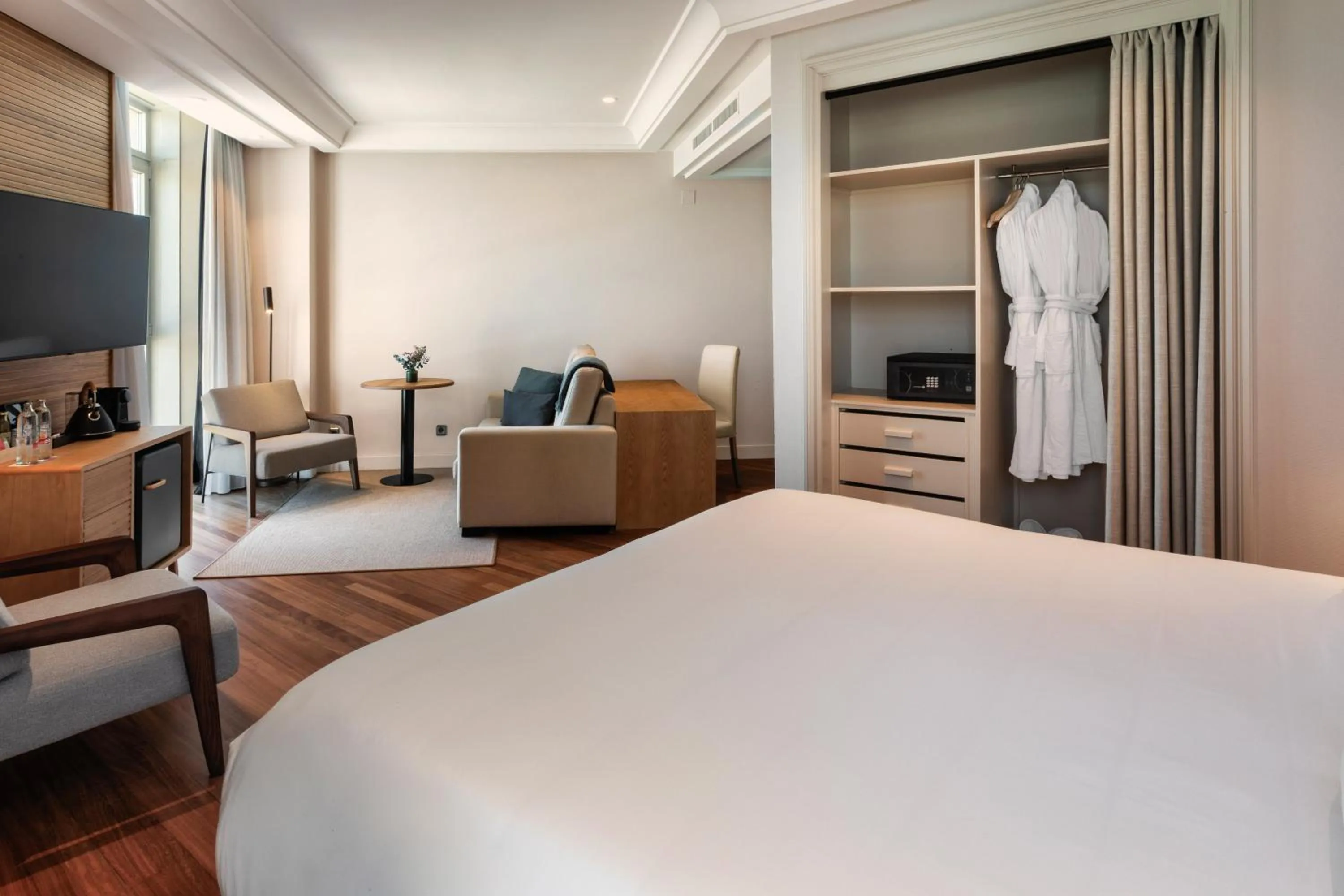 Bedroom, Bed in Melia Maria Pita