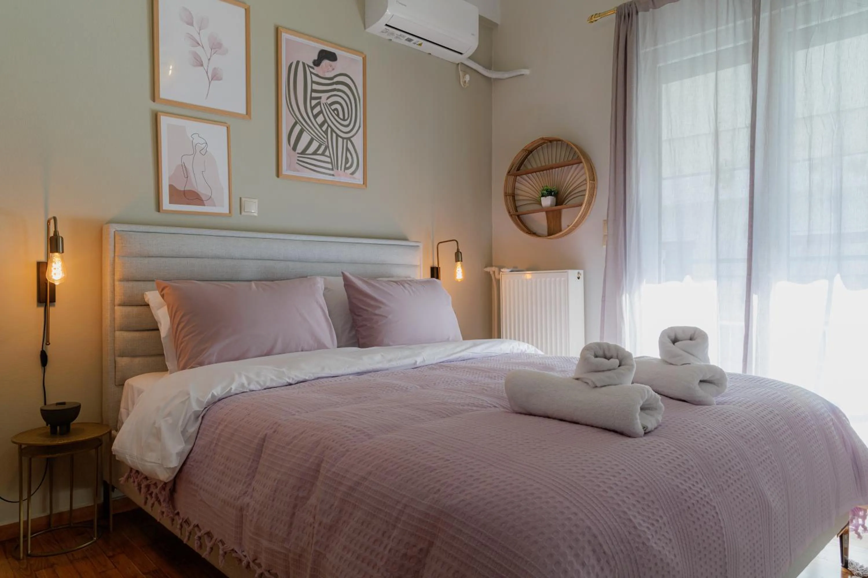 Bed in Sunny & Modern apt for 3 persons