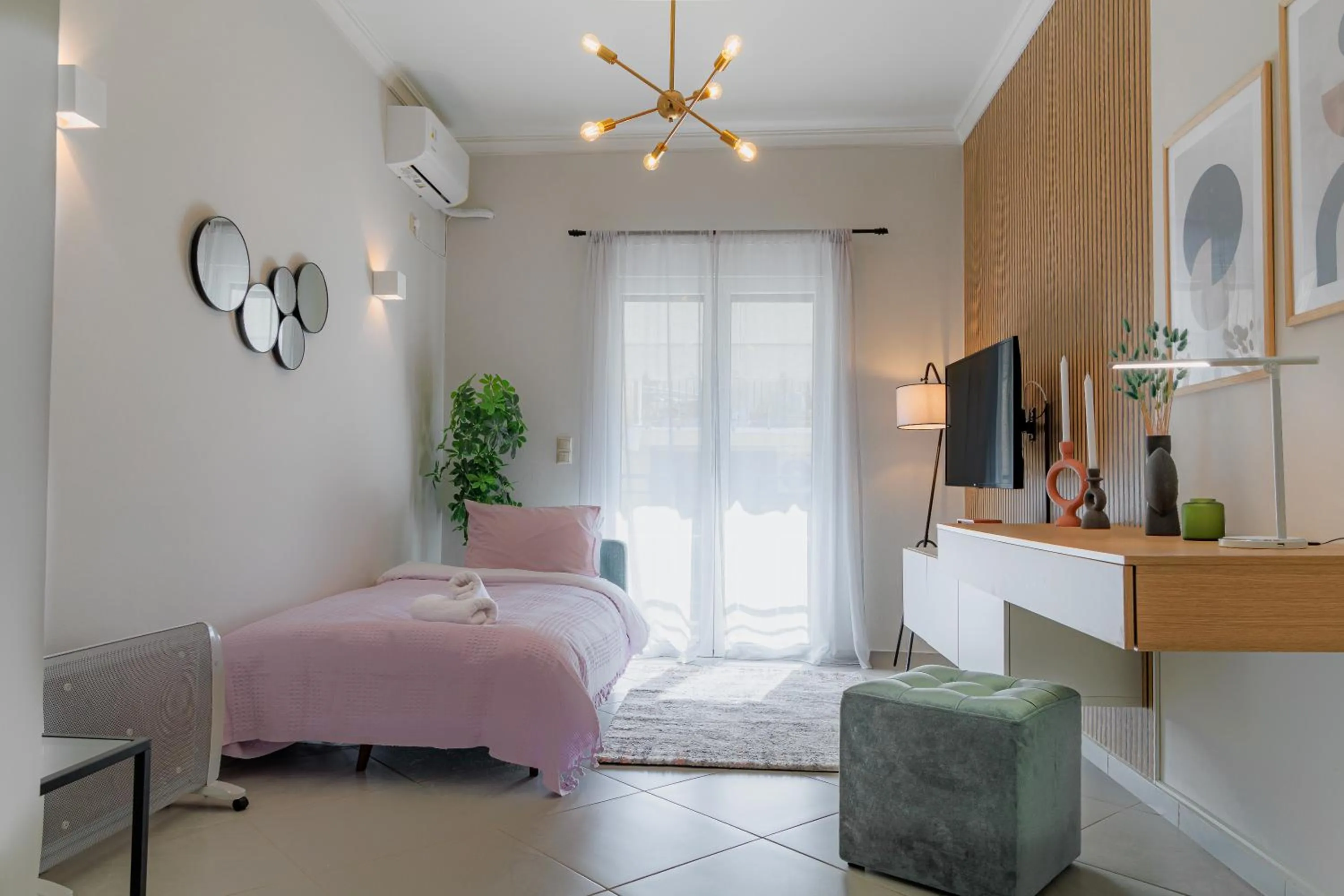 Bed in Sunny & Modern apt for 3 persons