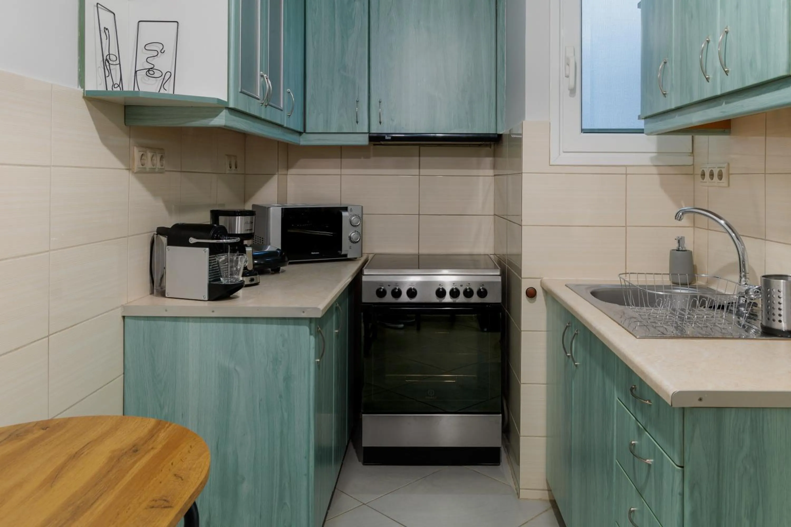 Coffee/tea facilities in Sunny & Modern apt for 3 persons