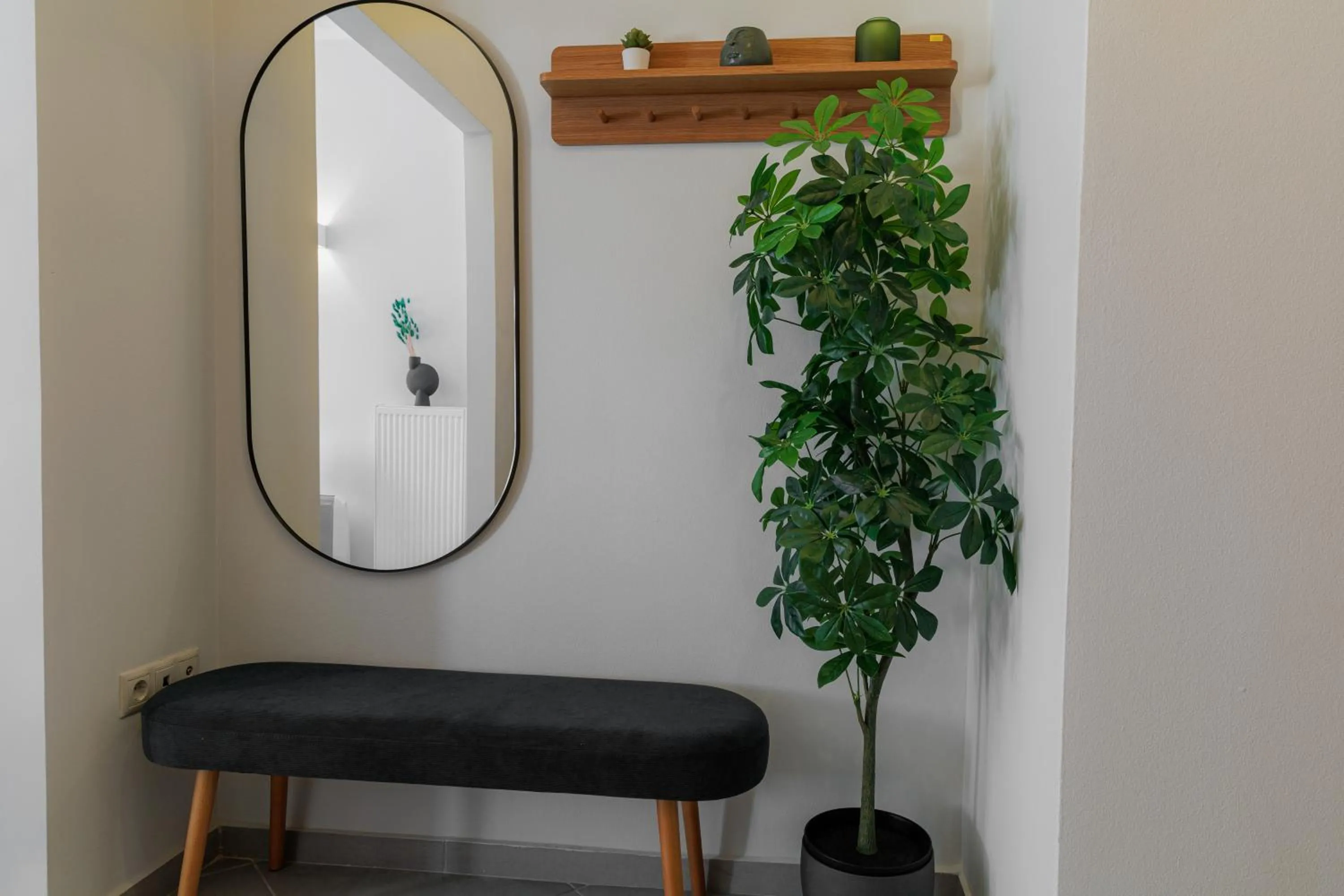 Facade/entrance in Sunny & Modern apt for 3 persons