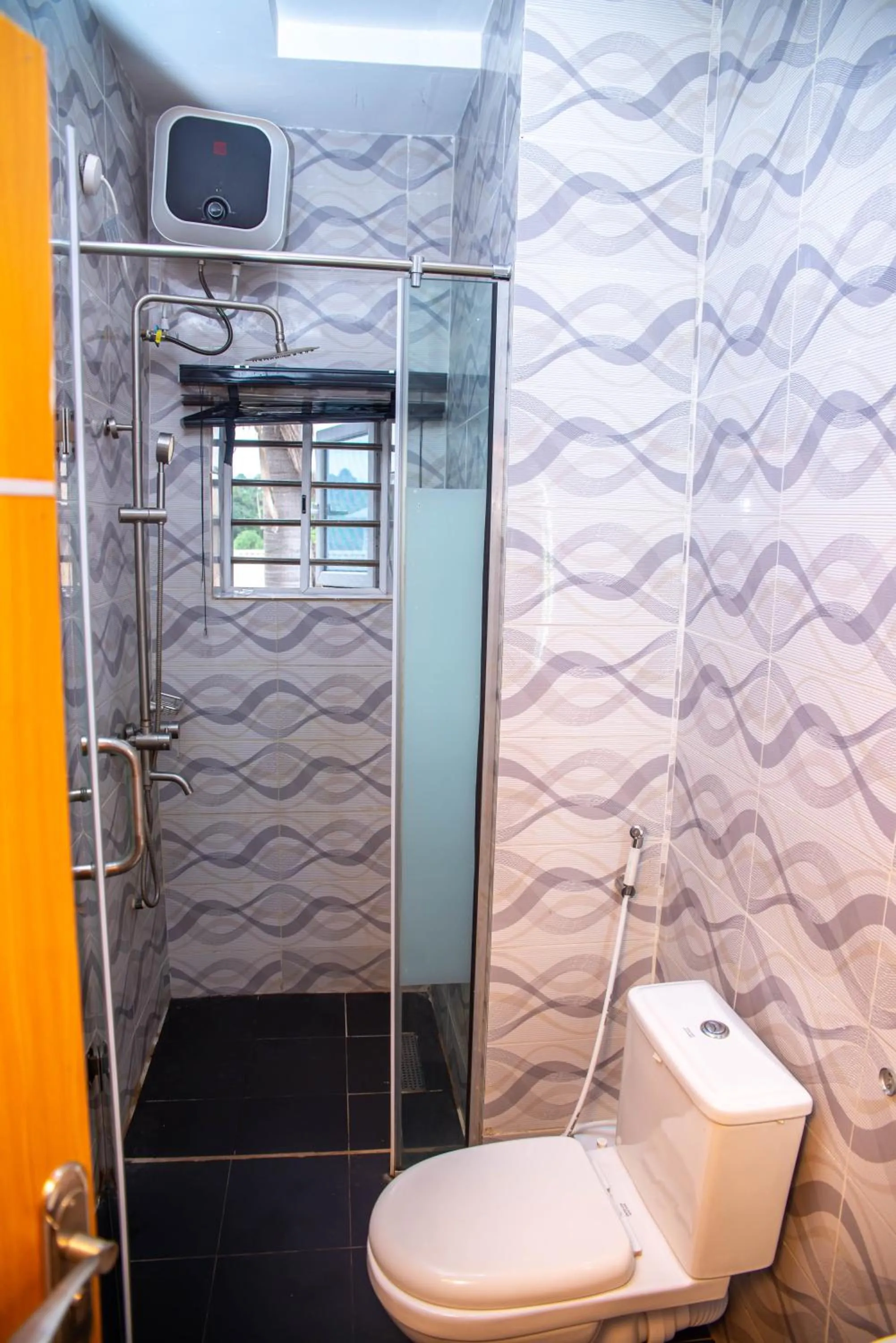 Buddiez Hotel & Resort