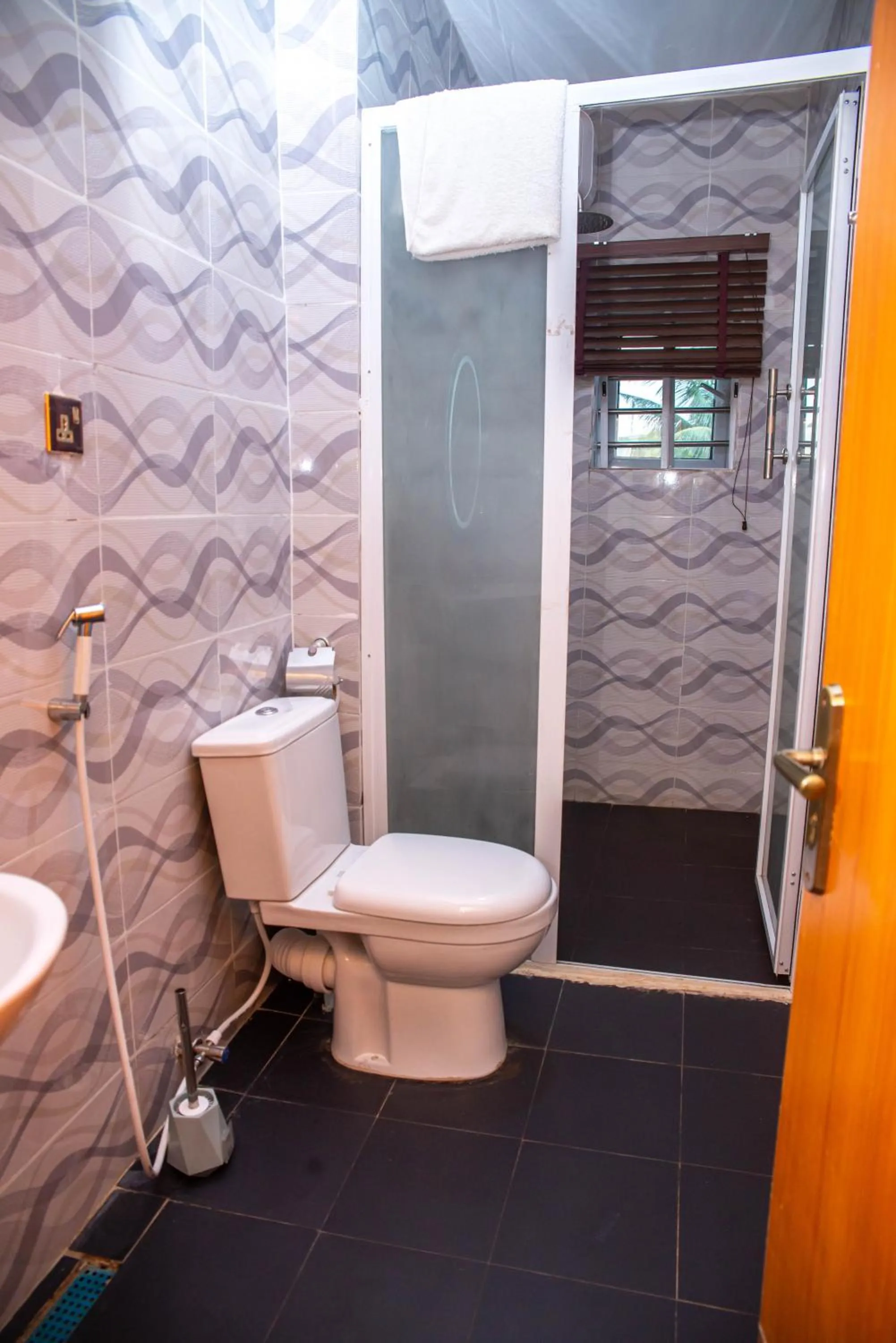 Buddiez Hotel & Resort