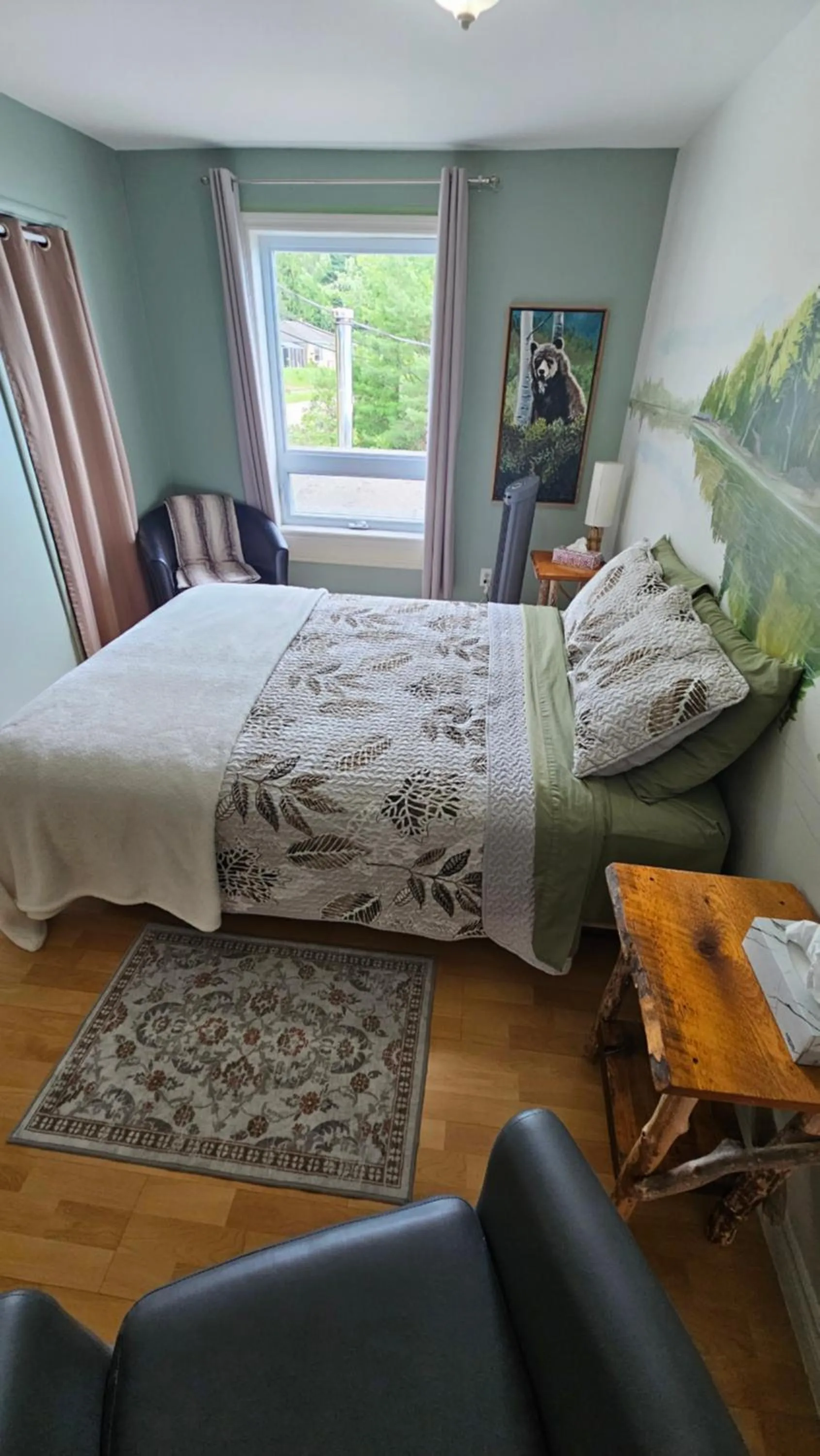 Bed in Séjour Flèche du fjord vue Saguenay Mont Valin