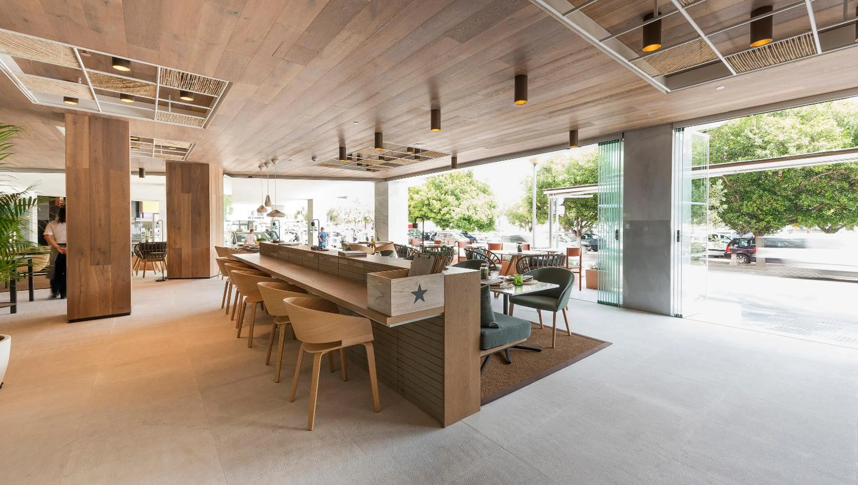 Restaurant/places to eat in Meliá Palma Marina