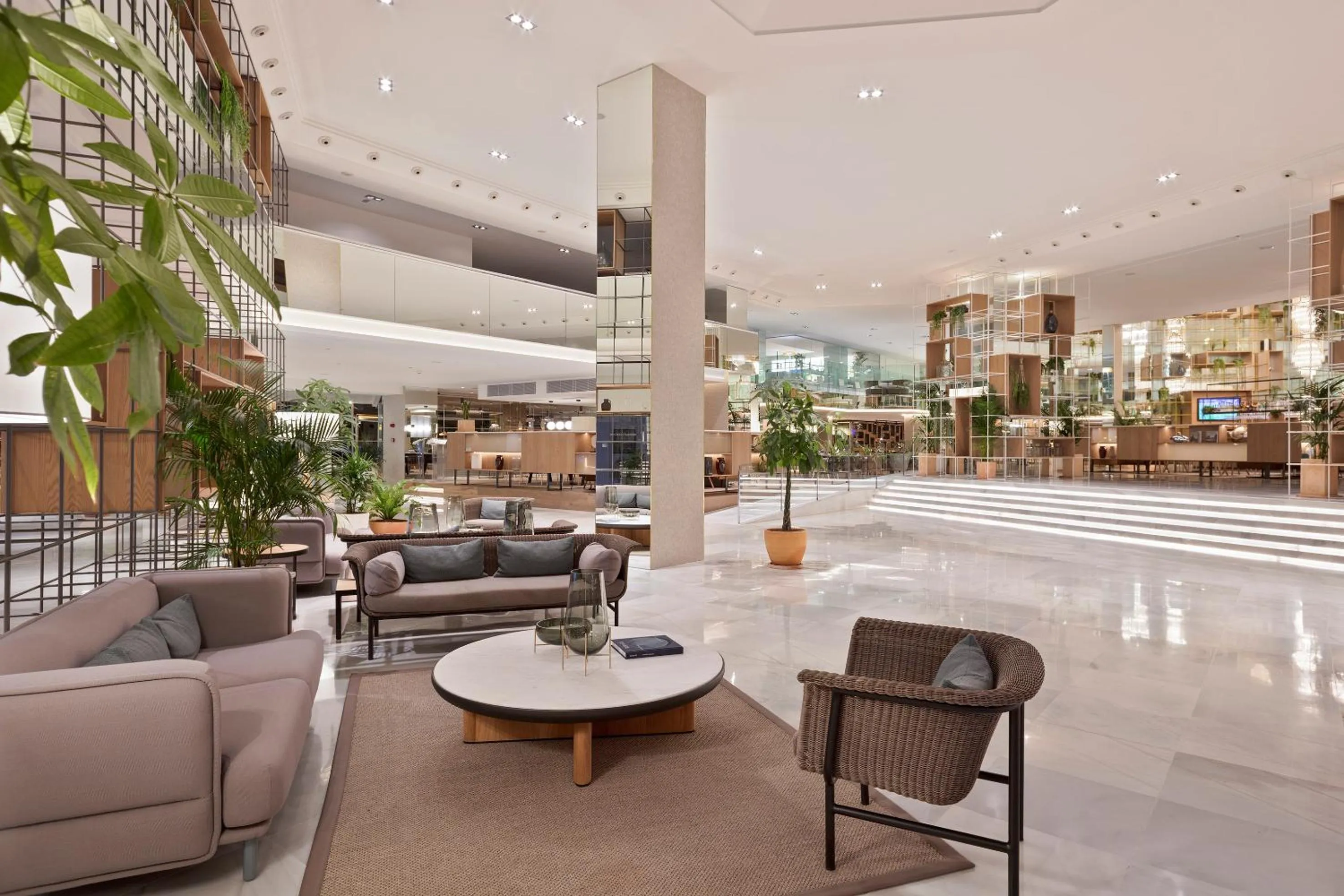 Lobby or reception in Meliá Palma Marina