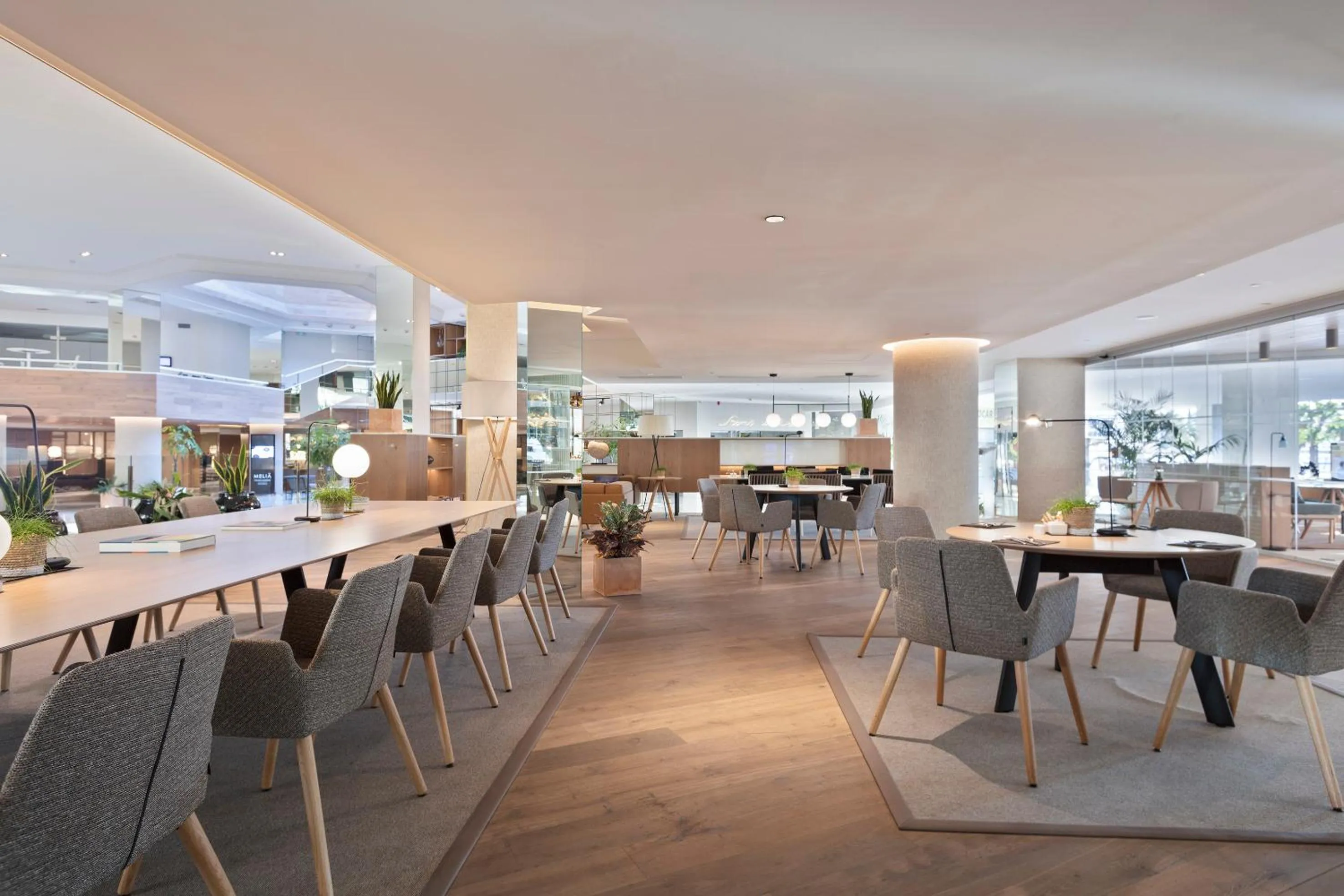Lobby or reception in Meliá Palma Marina