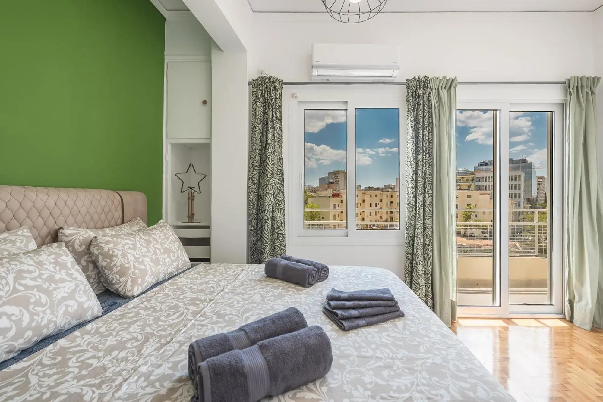 Stylish Luxury Apartment near Acropolis at Syngrou-Fix metro station Stylish Luxury Apartment near Acropolis at Syngrou-Fix metro station