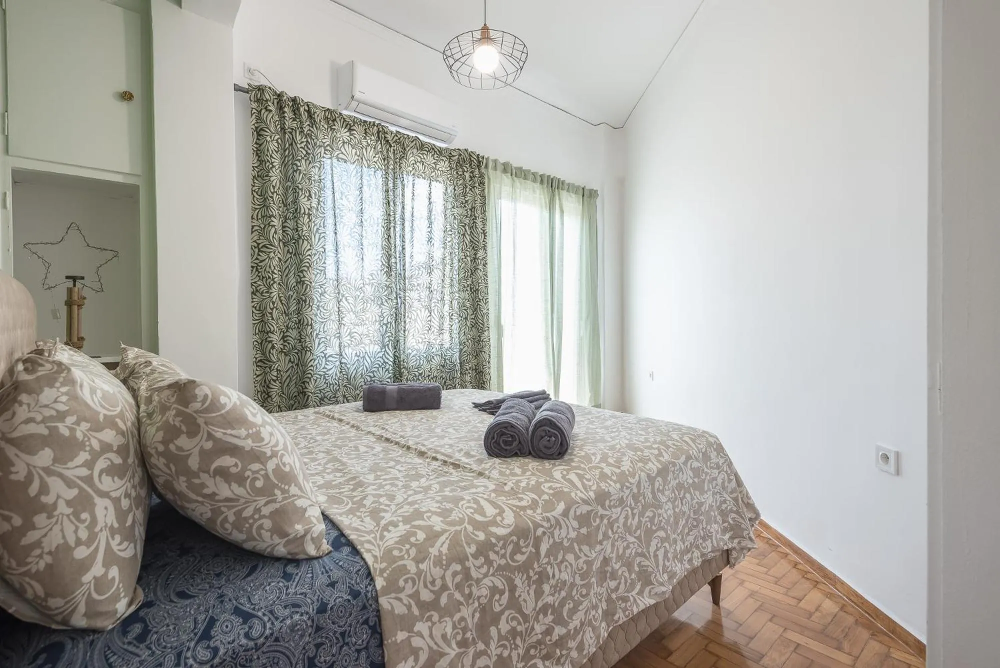 Stylish Luxury Apartment near Acropolis at Syngrou-Fix metro station