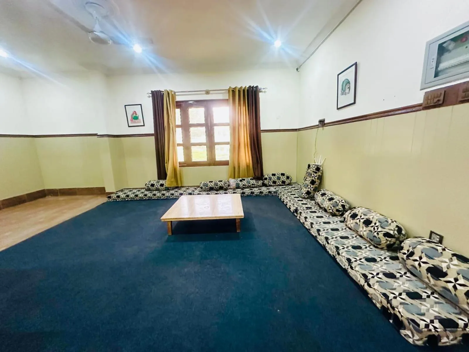 Seating area in The Yak Motel