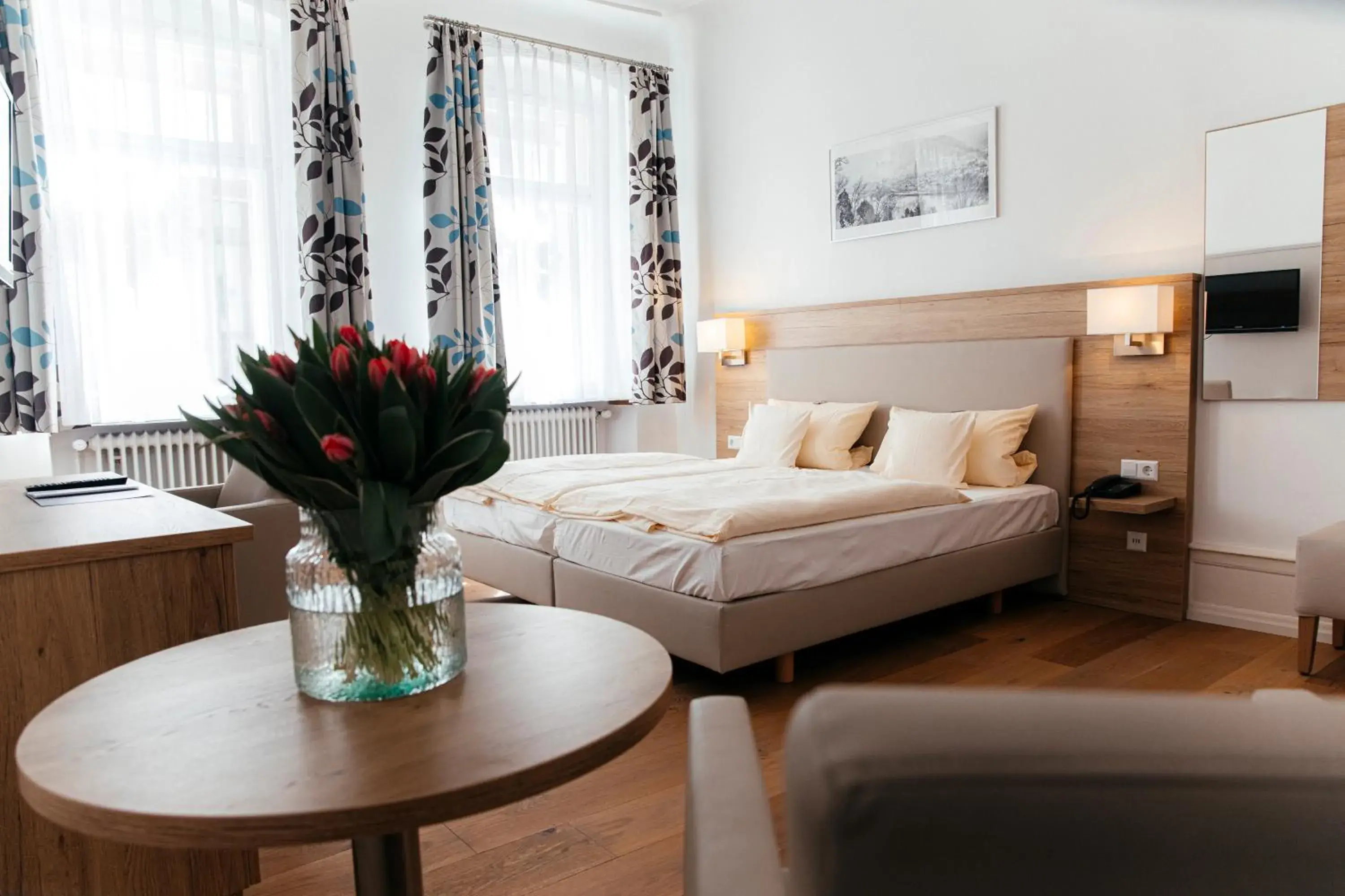 Large Double or Twin Room - single occupancy in Hotel Perkeo Large Double or Twin Room - single occupancy in Hotel Perkeo