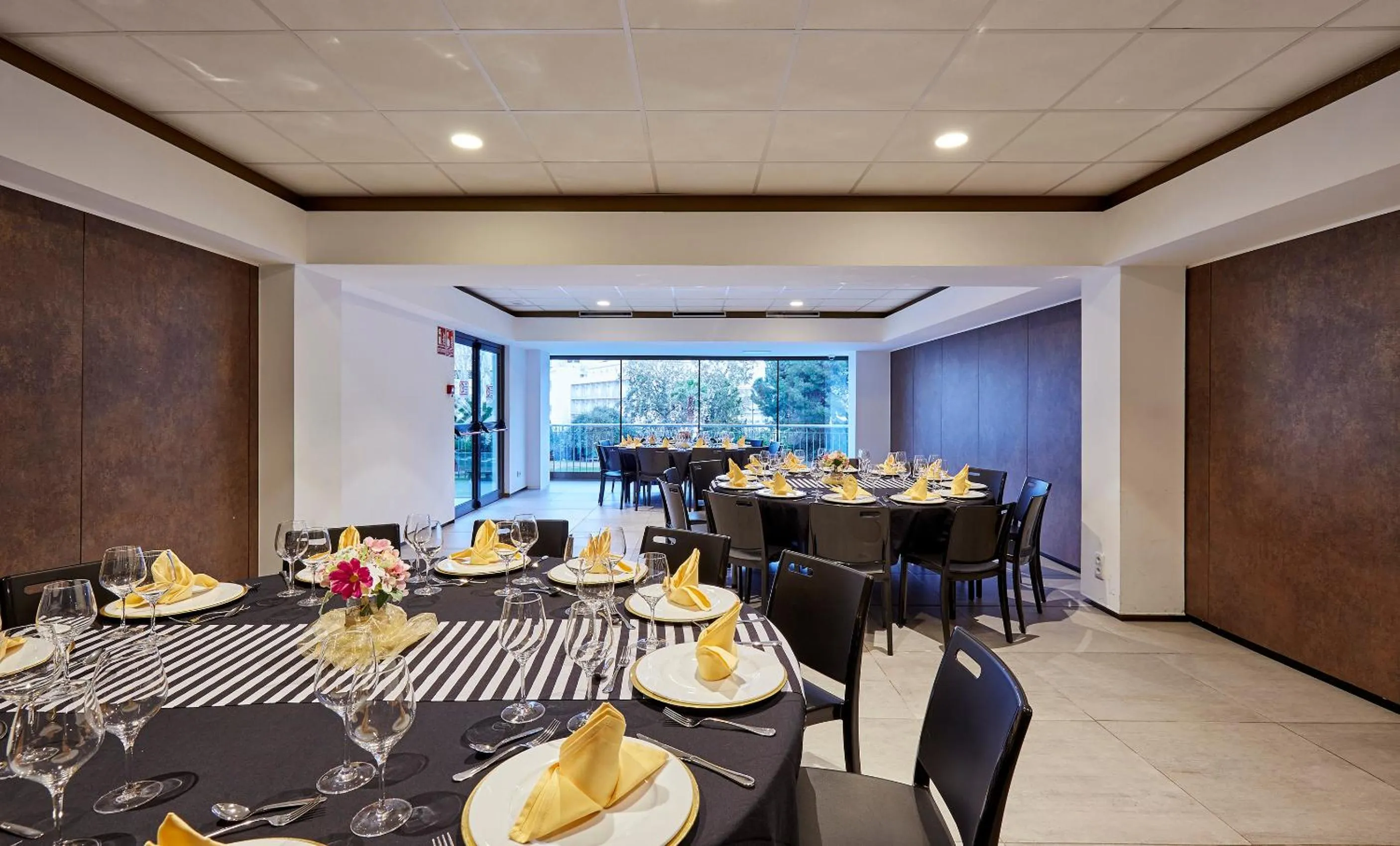 Property building in Hotel Samba