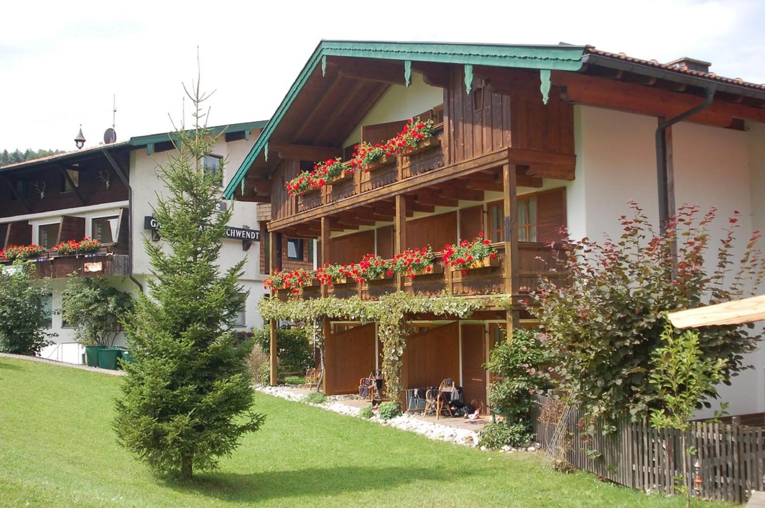 Facade/entrance in Landhotel Maiergschwendt inkl Chiemgaukarte