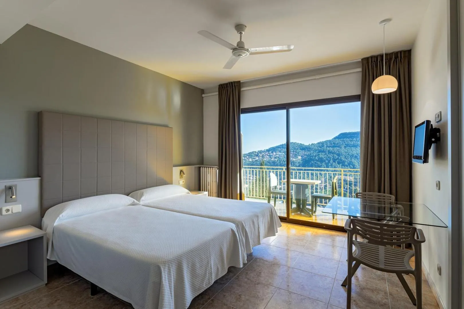 Mountain view, Bed in Can Fisa Hotel & Apartments