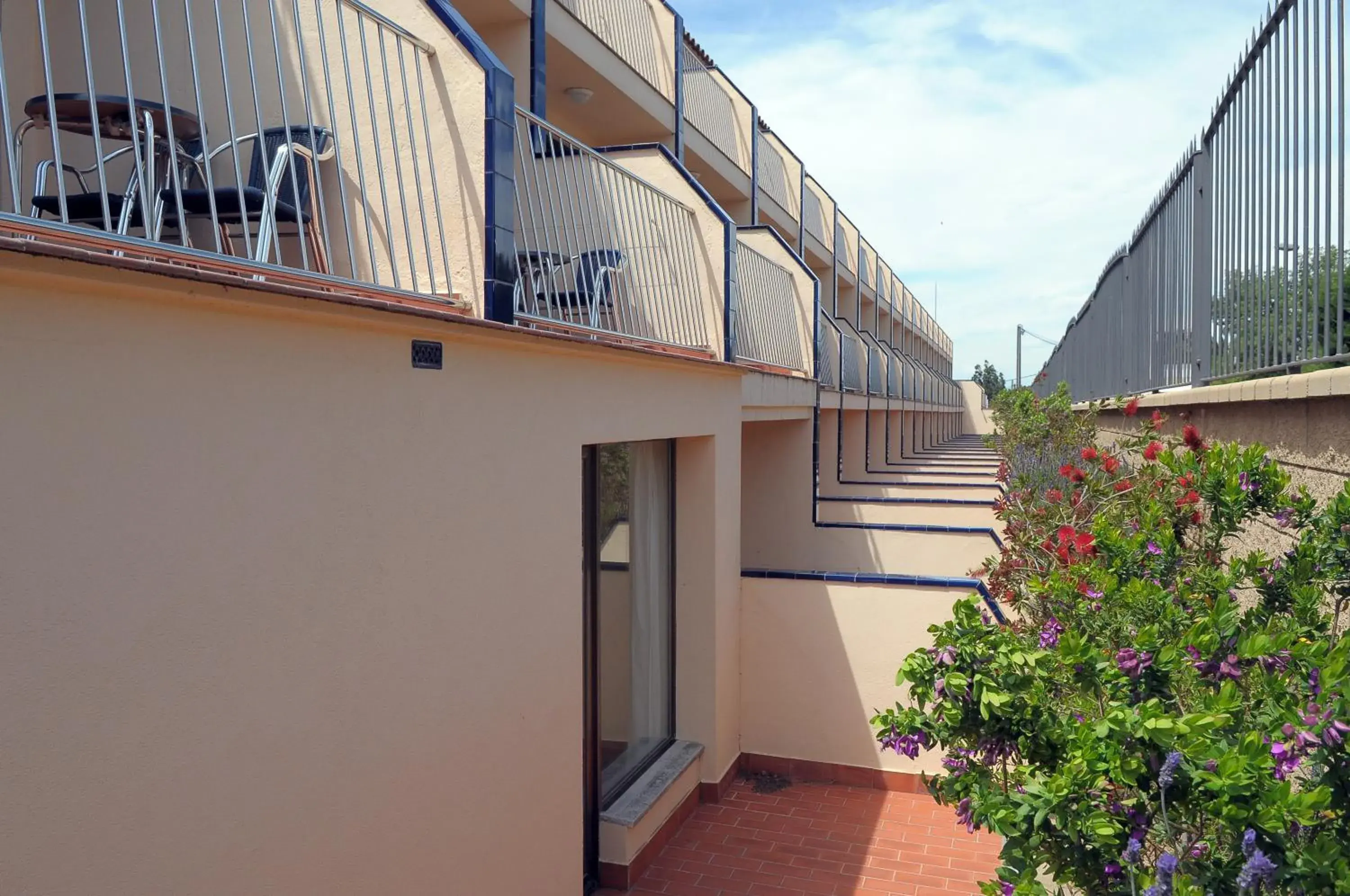 Facade/entrance in Hotel San Carlos Facade/entrance in Hotel San Carlos