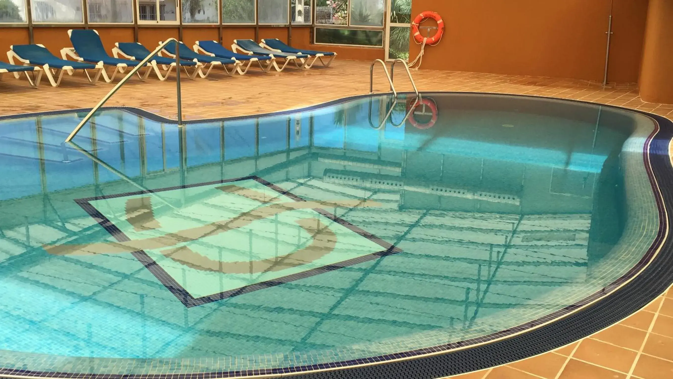 Swimming pool in Hotel San Carlos Swimming pool in Hotel San Carlos